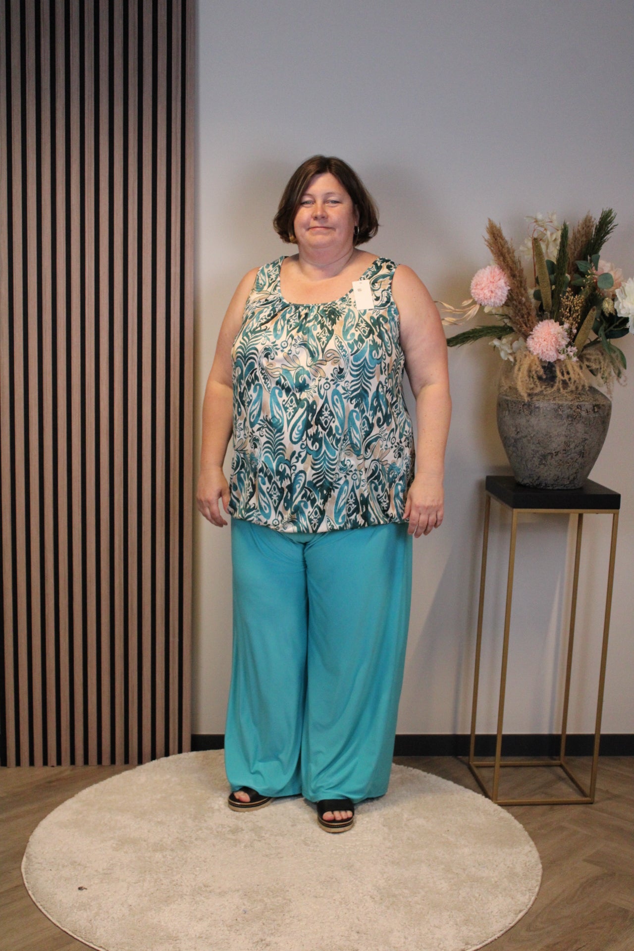 Ellen | Mintfarbene Hose mit Taschen 54 bis 58