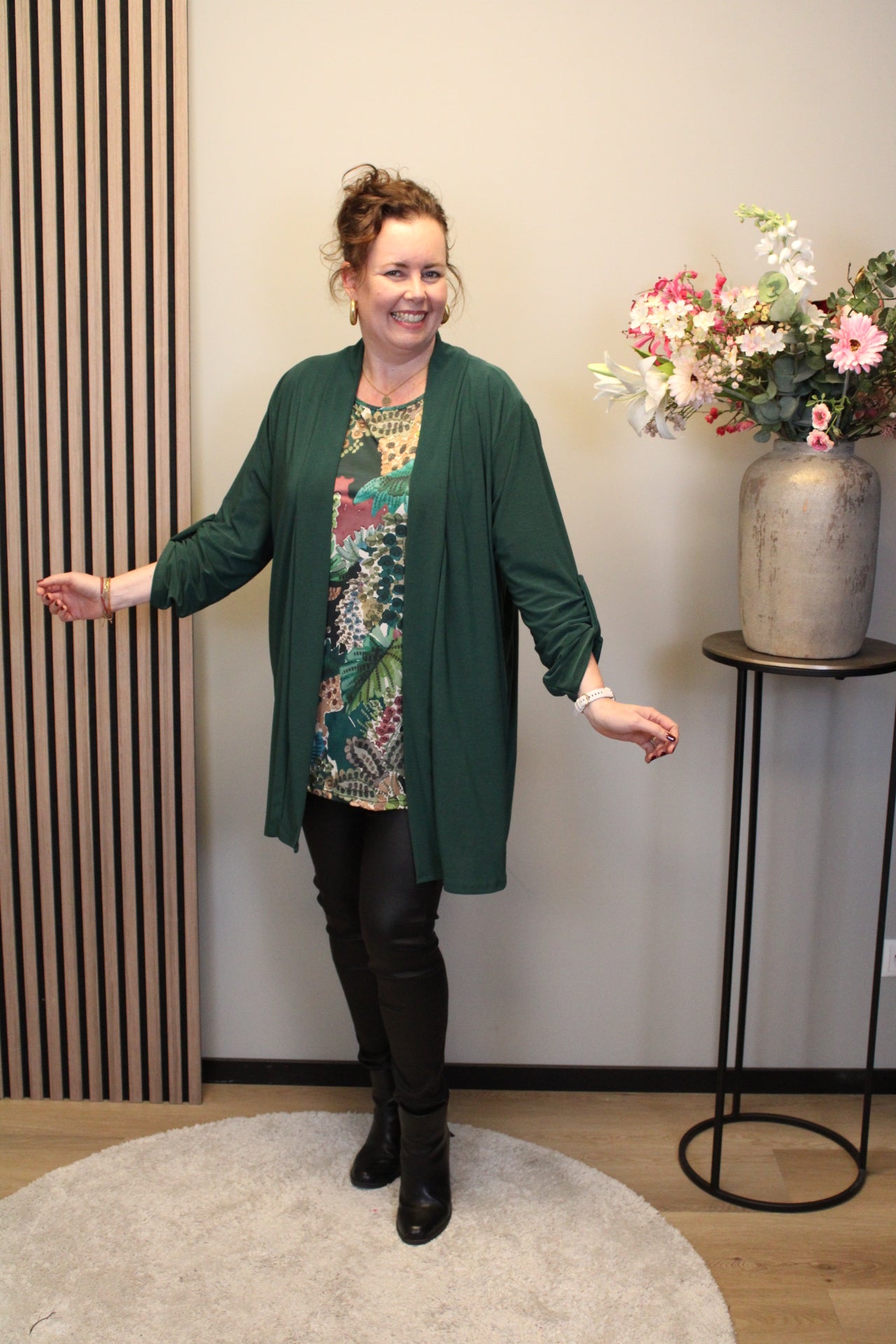 Nienke | Dun vestje kort fles groen 48 t/m 52