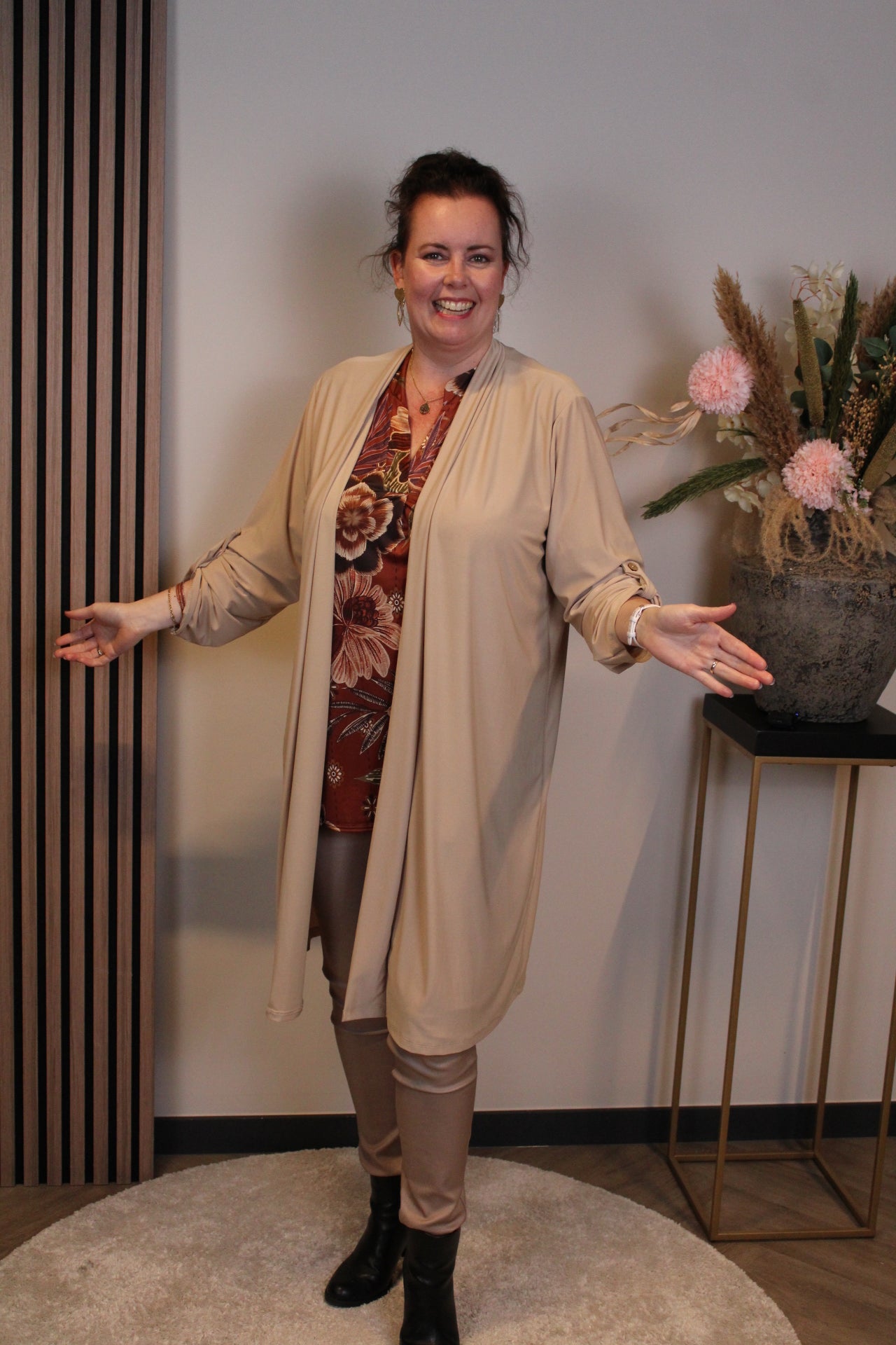 Evi | Dun vestje beige 48 t/m 52