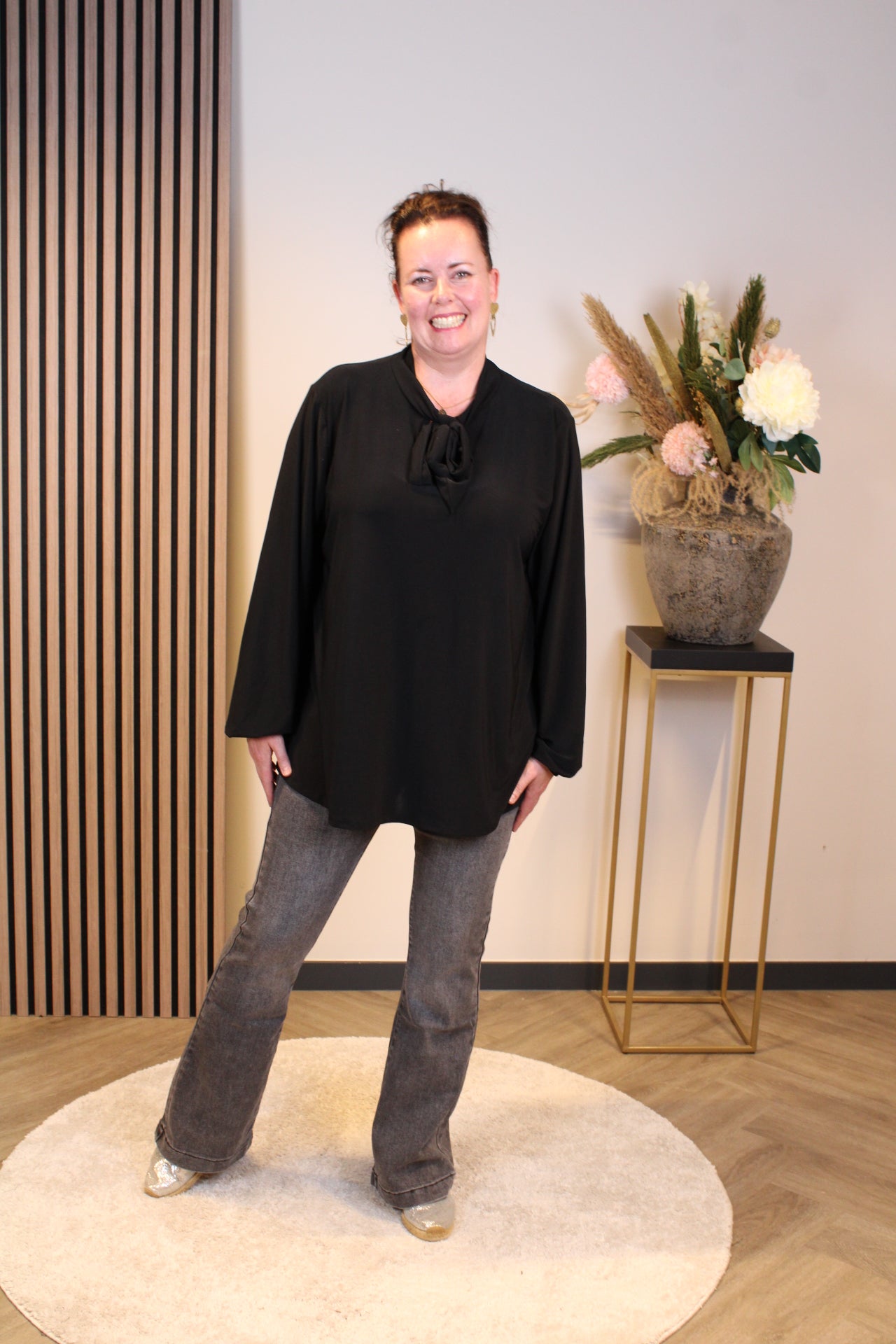 Renske | Blouse zwart lange mouw 52 t/m 58