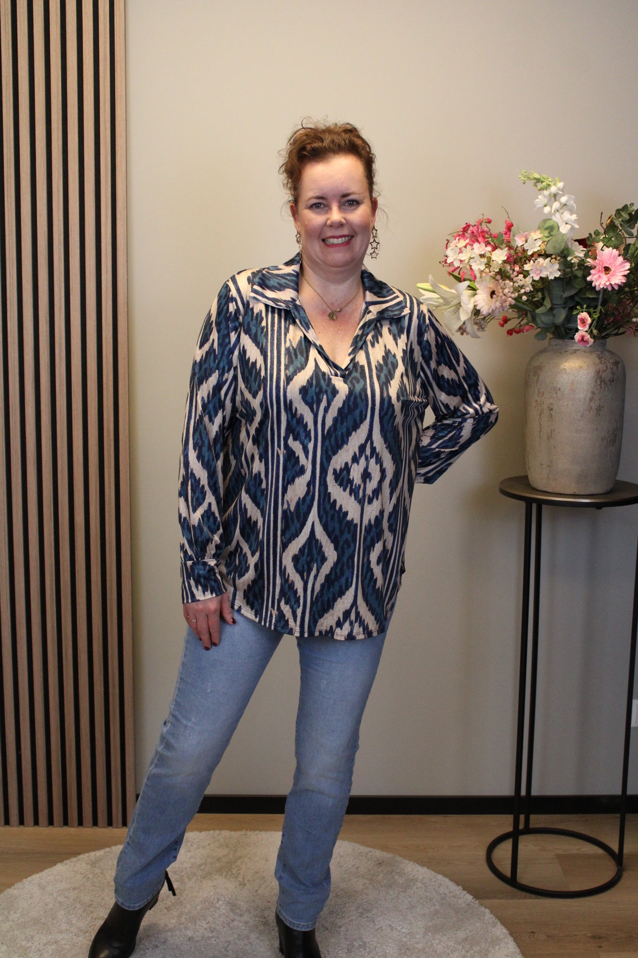 Verona | Bluse mit Kragen blau 48 bis 52