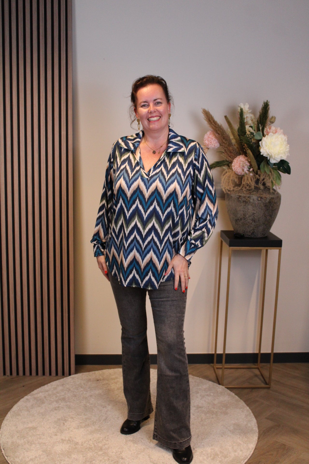 Sietske | Blaue Bluse mit Kragen 38 bis 48