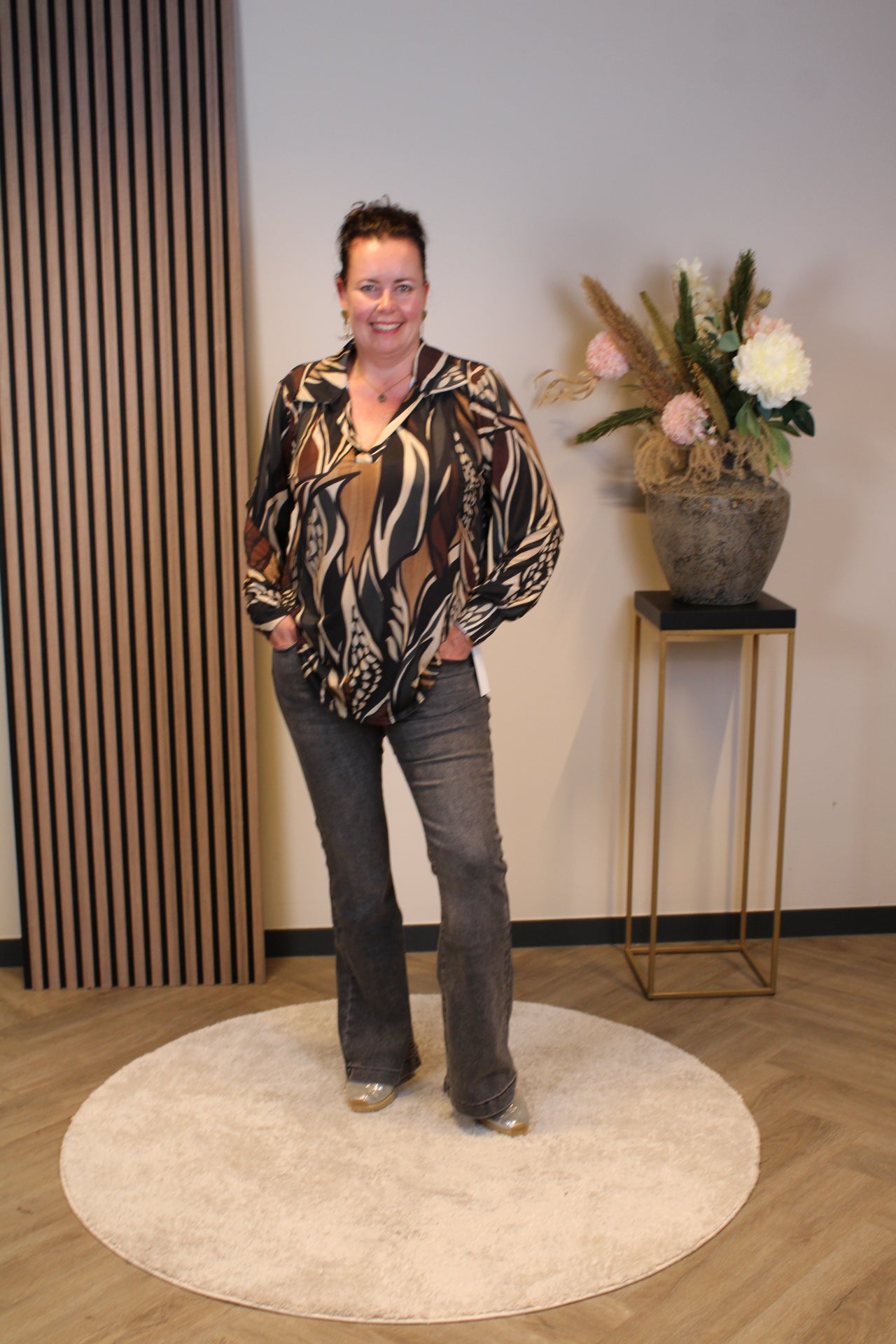 Mona | Bluse mit Kragen, grau, Größen 48 bis 52