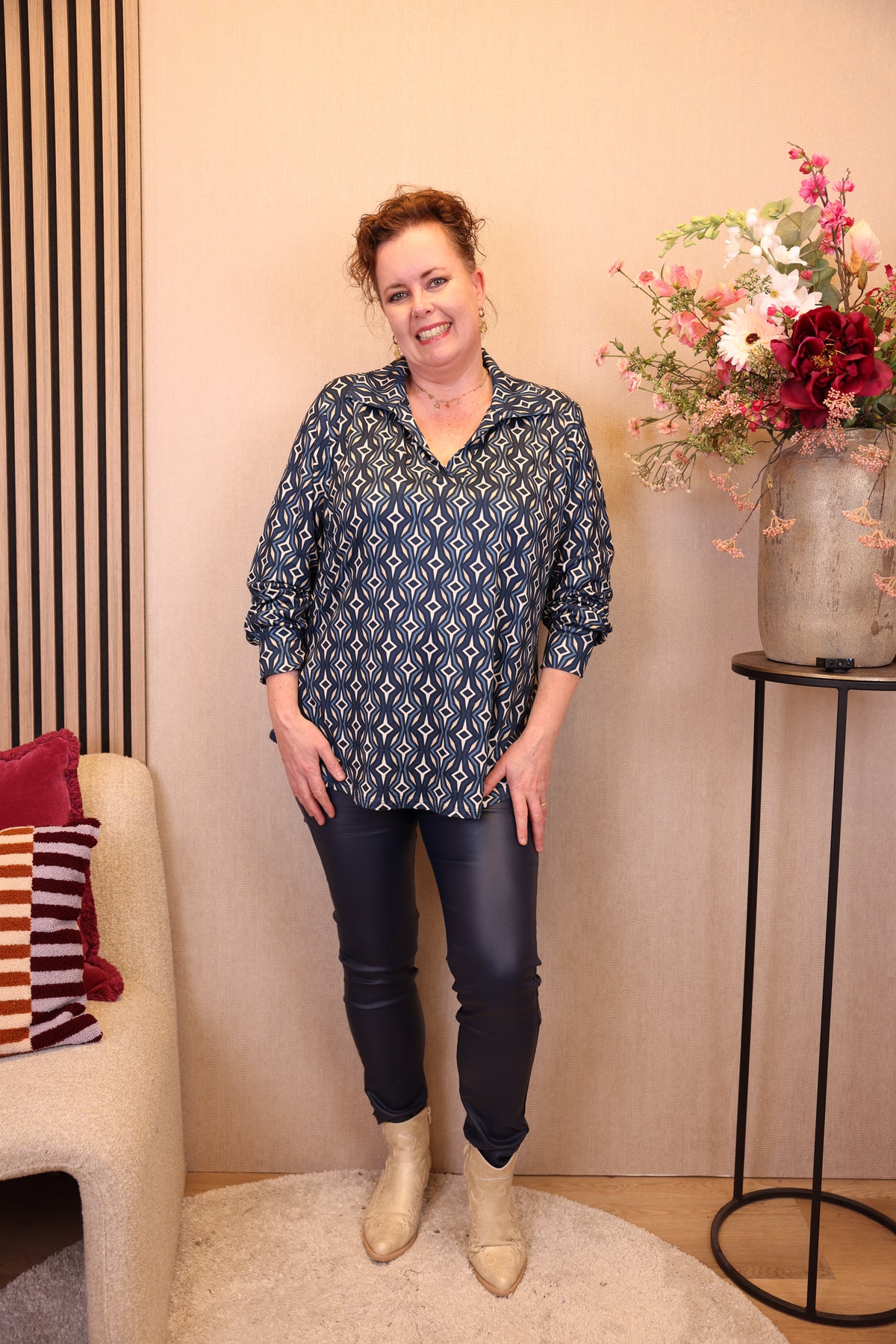Hilde | Blouse blauw met kraagje viscose 38 - 58