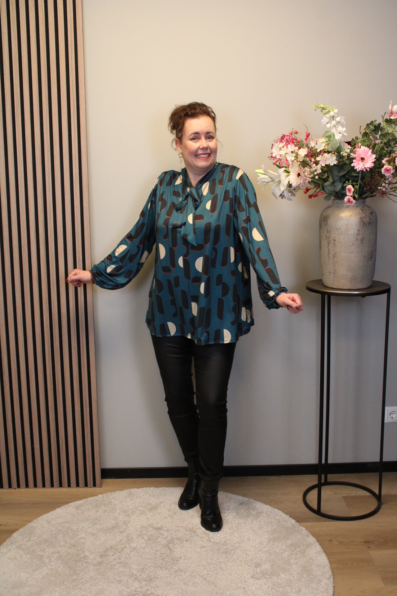 Dora | Bluse schwarz Langarm 52 bis 58