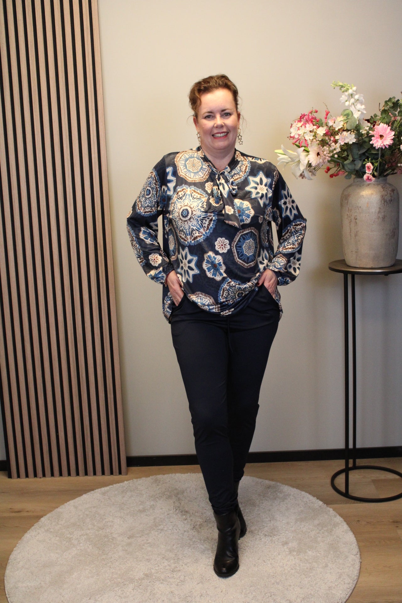 Dora | Bluse schwarz Langarm 52 bis 58