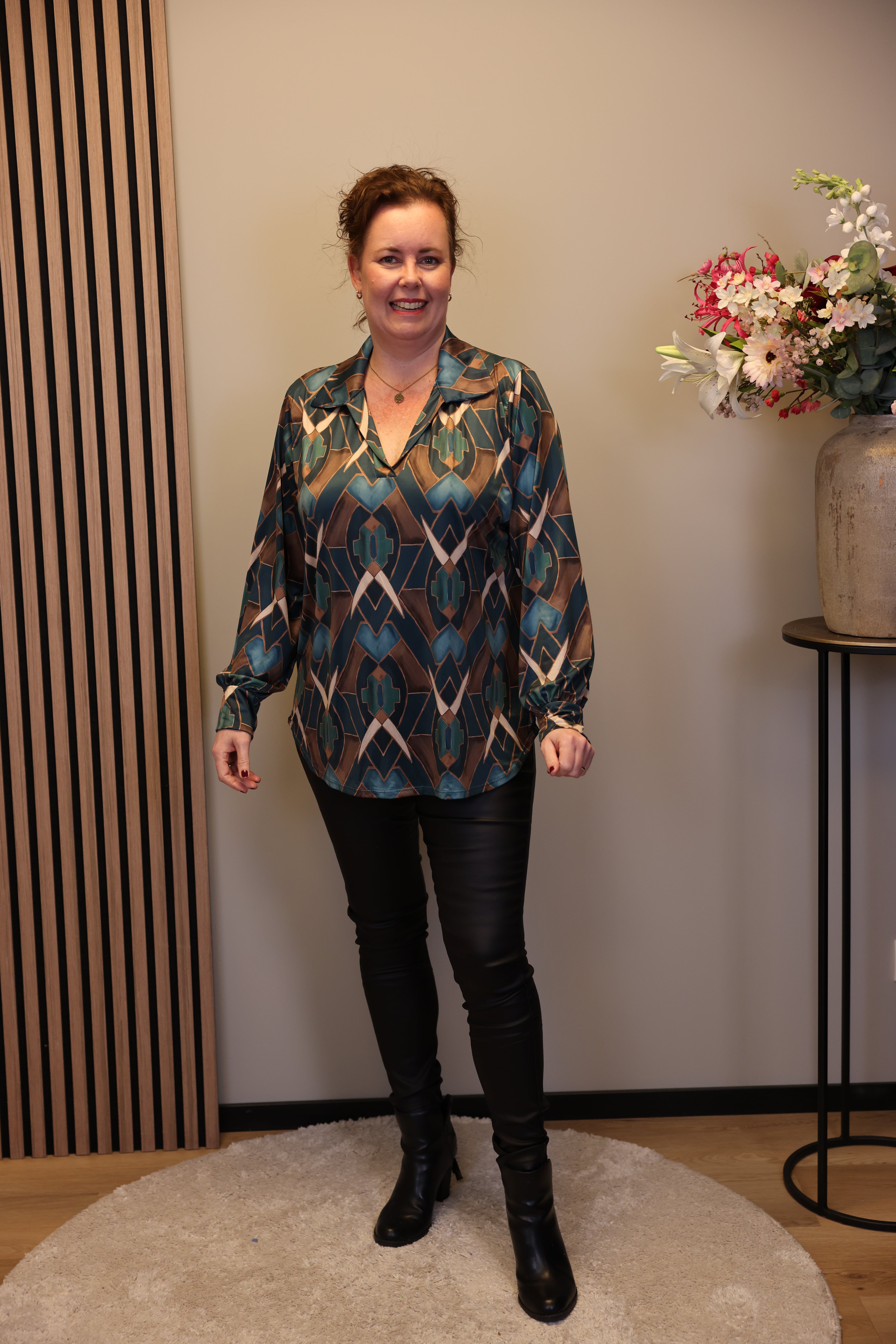 Mona | Bluse mit Kragen grün 48 bis 52