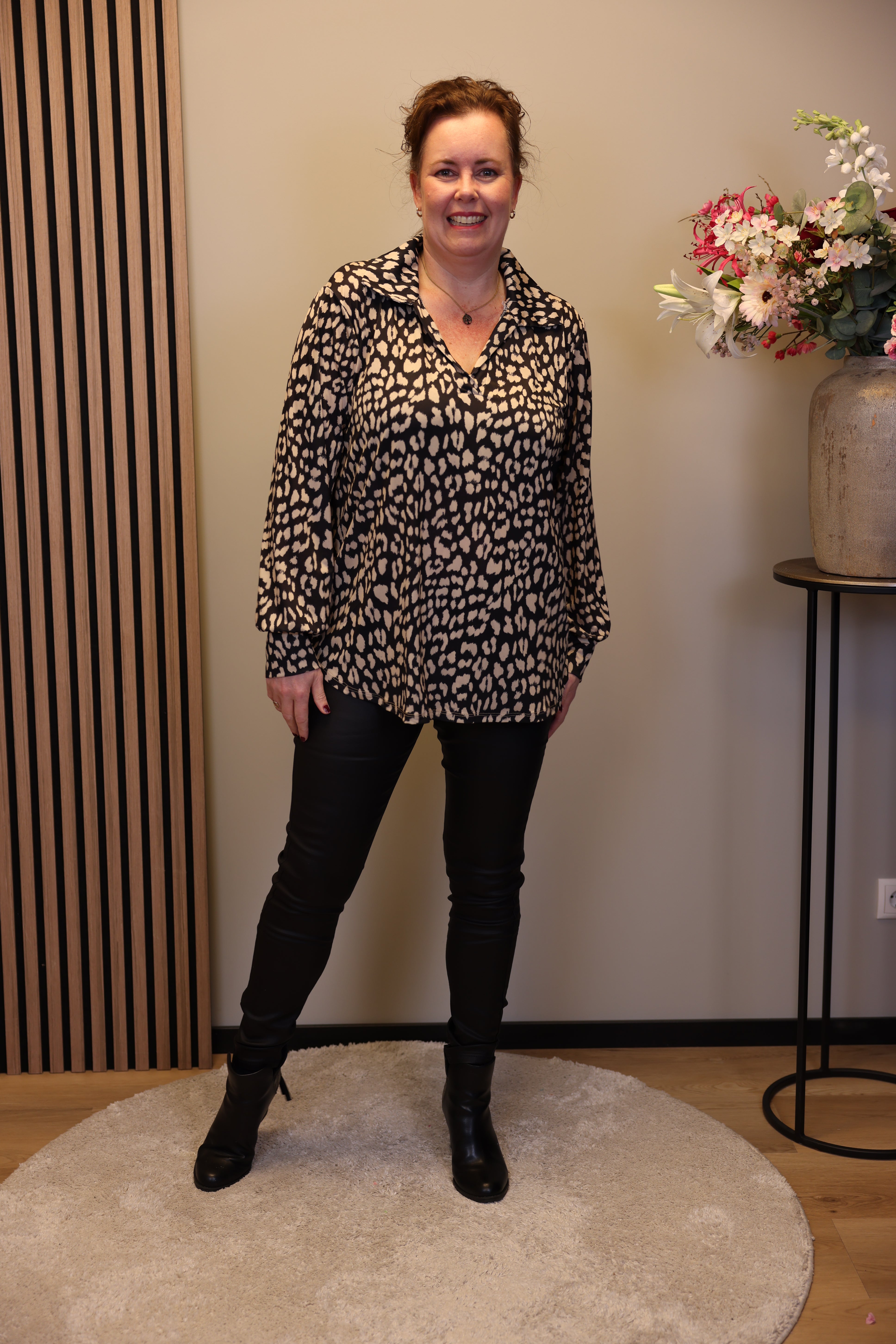 Verona | Bluse mit Kragen blau 48 bis 52