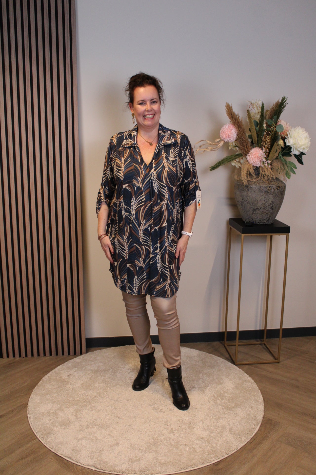 Maike | Tuniek blauw met kraagje 48 t/m 52