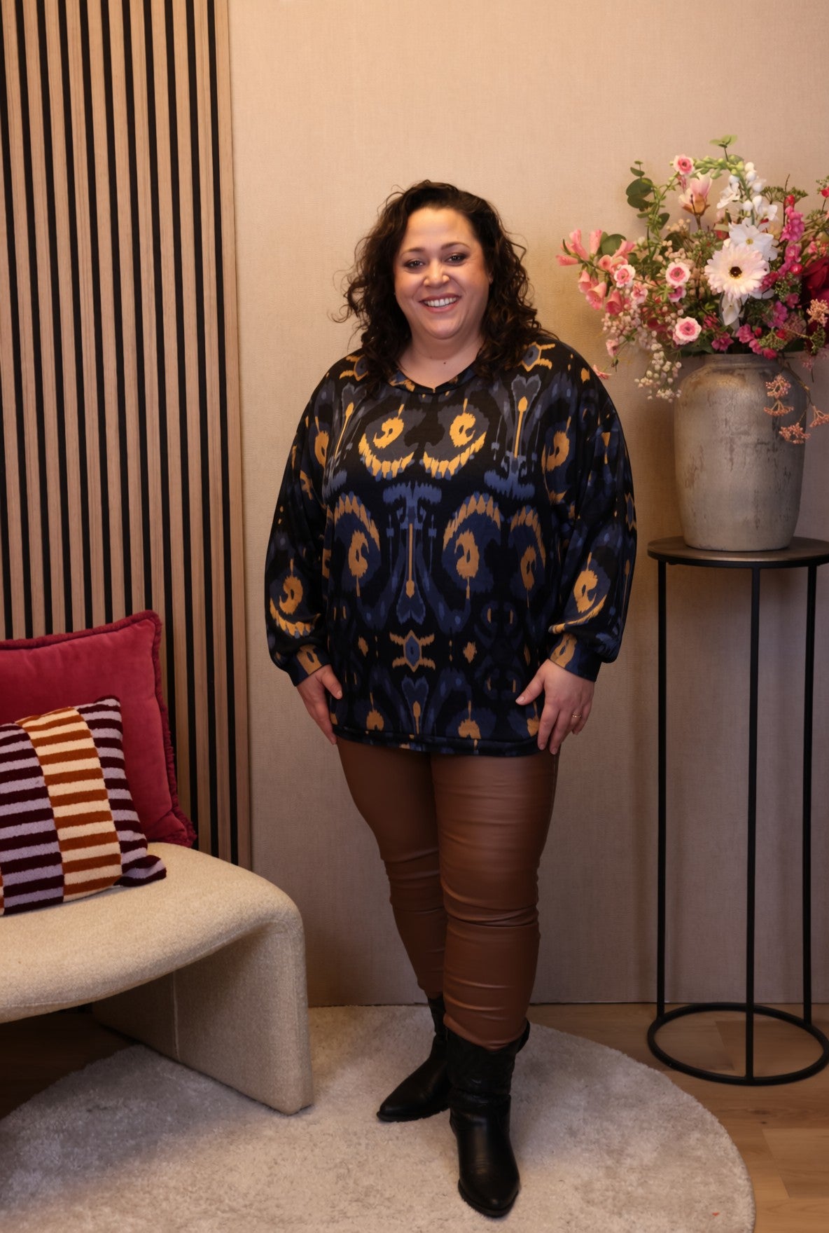 Dora | Bluse schwarz Langarm 52 bis 58