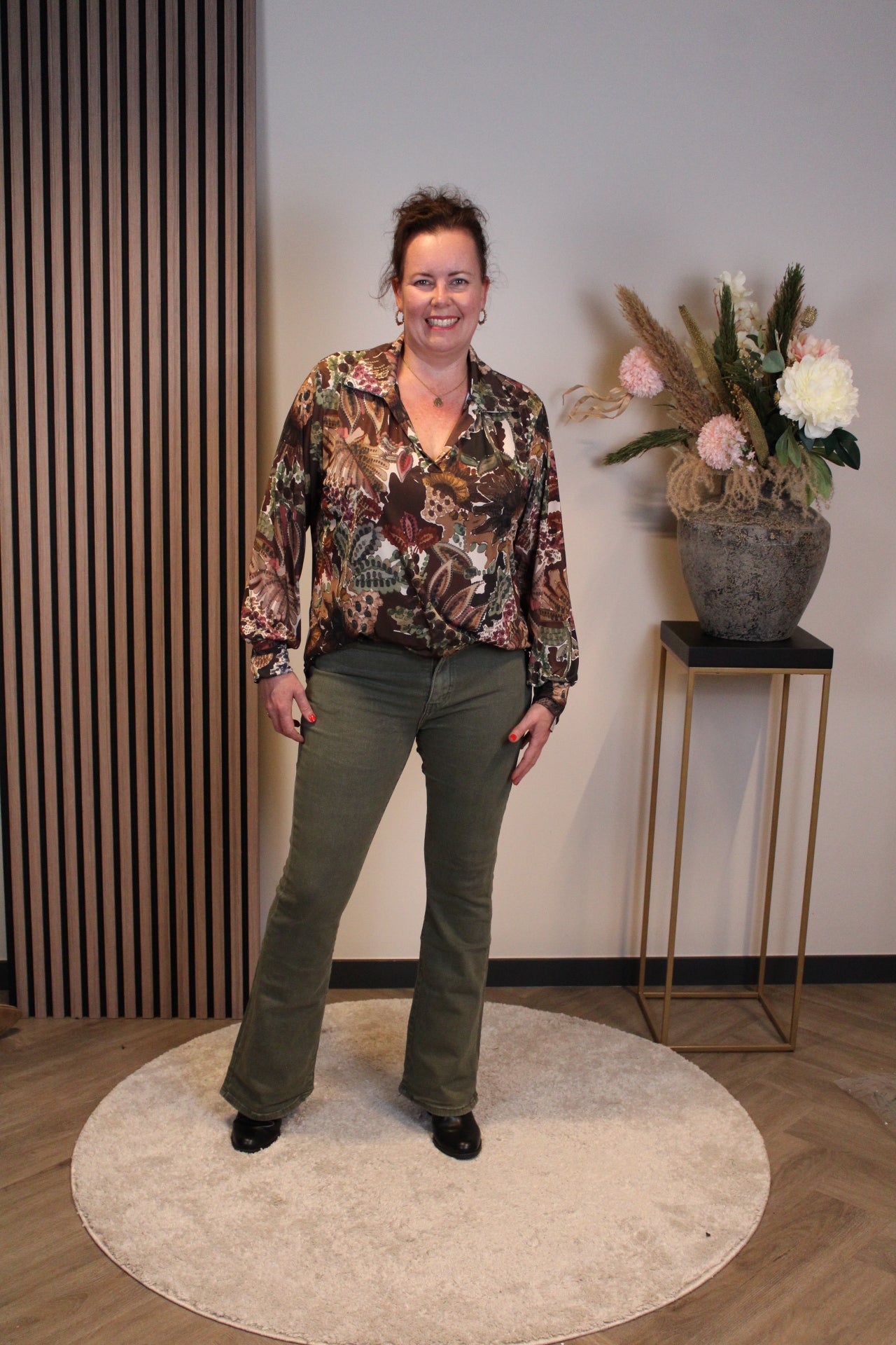 Anja khaki | Flared Jeans