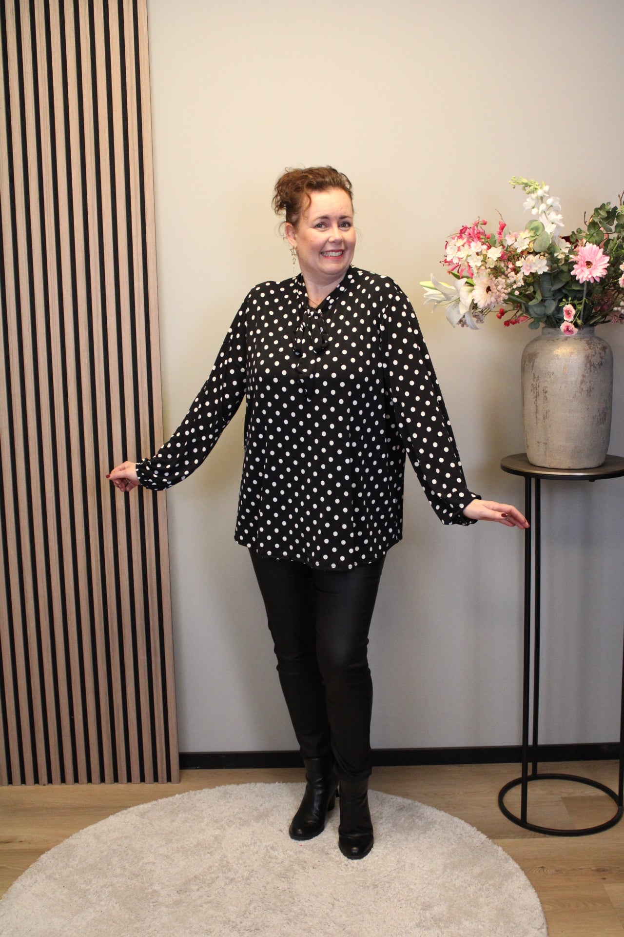 Dora | Bluse schwarz Langarm 52 bis 58