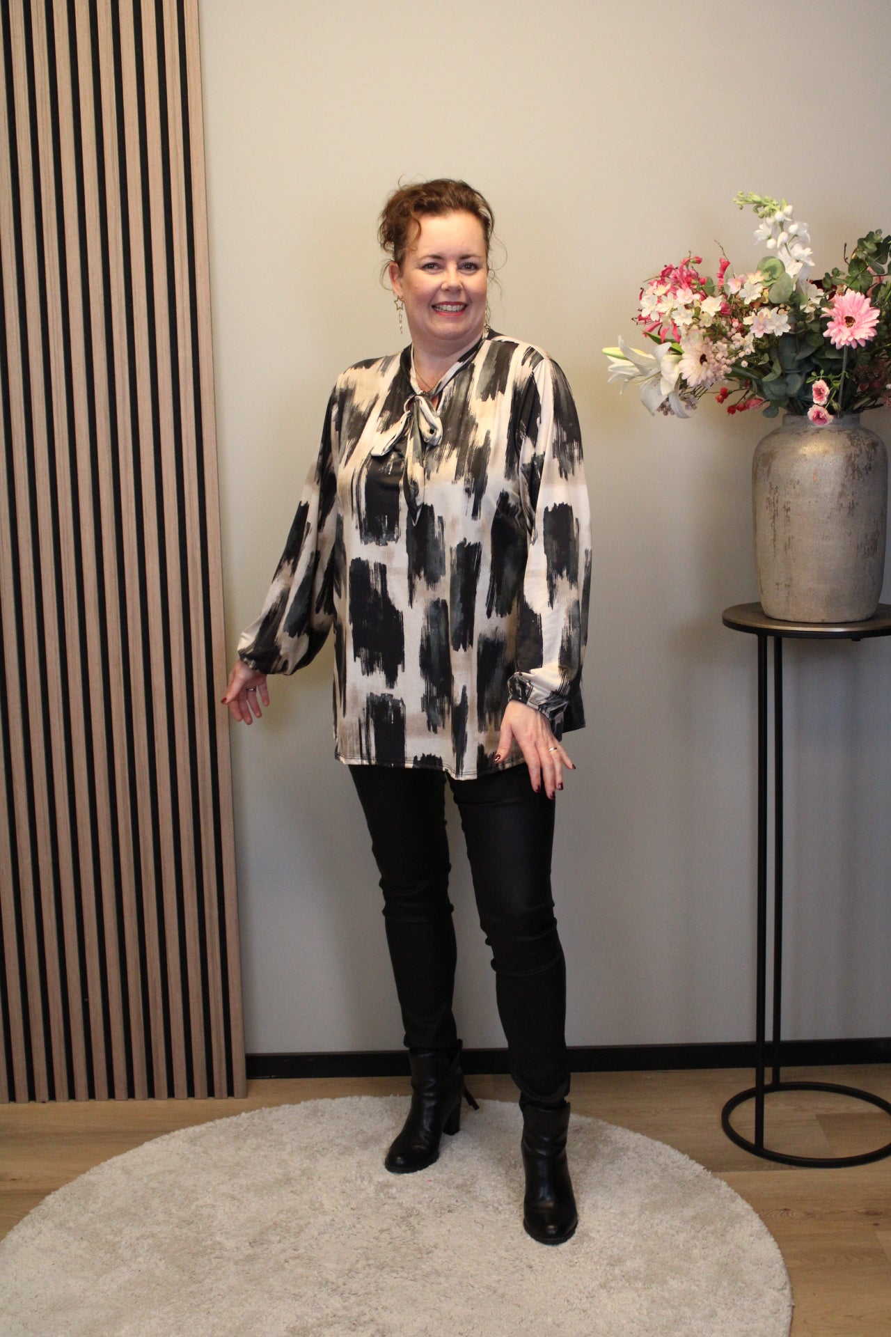 Dora | Bluse schwarz Langarm 52 bis 58