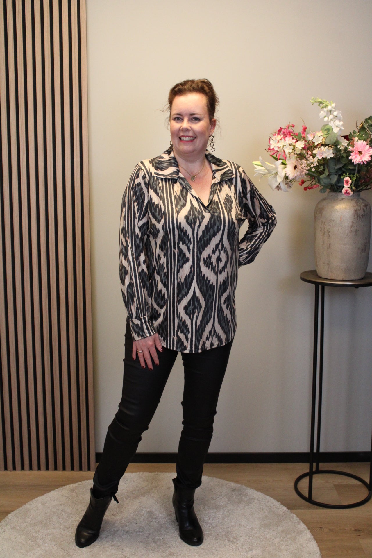 Dora | Bluse schwarz Langarm 52 bis 58