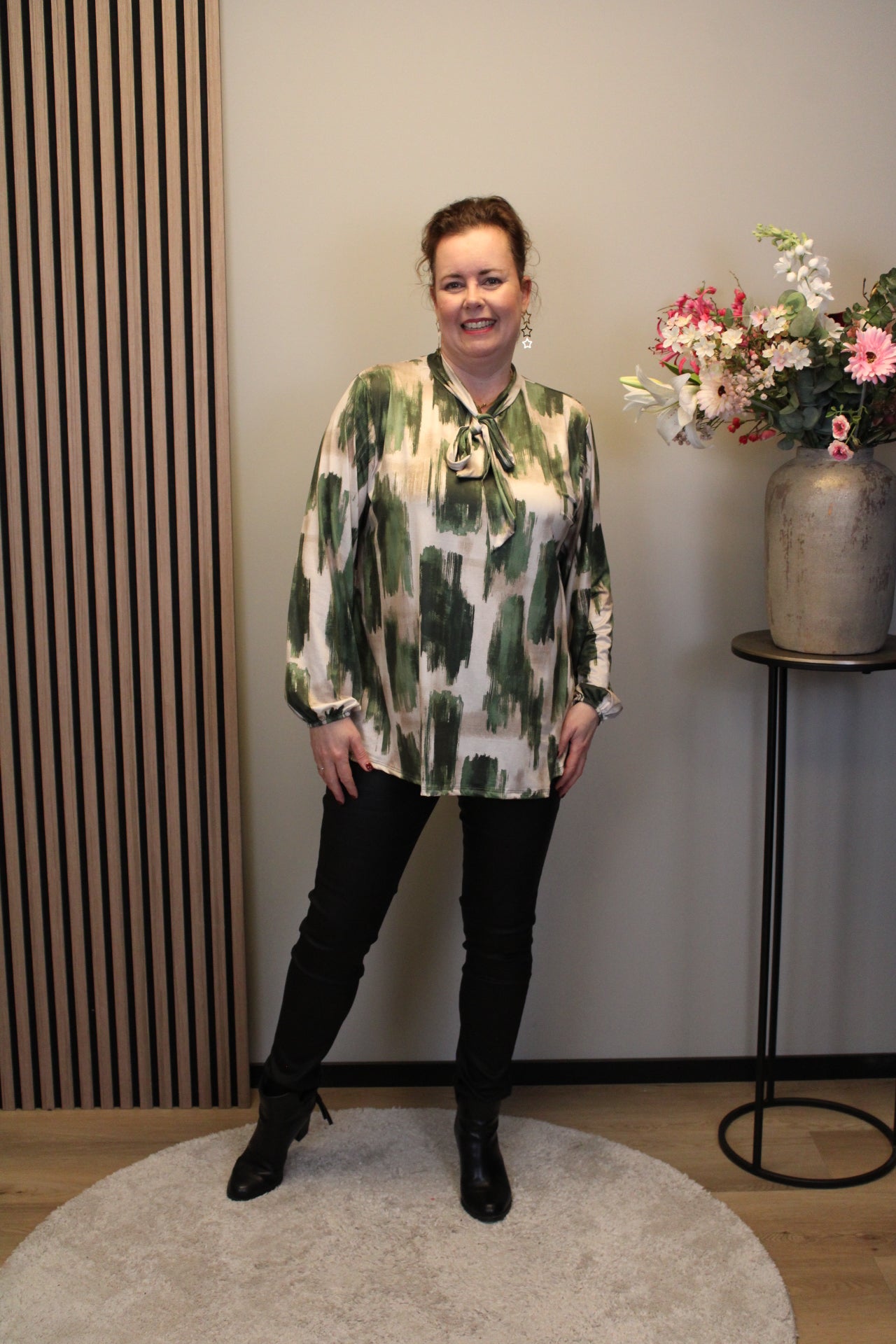 Dora | Bluse schwarz Langarm 52 bis 58