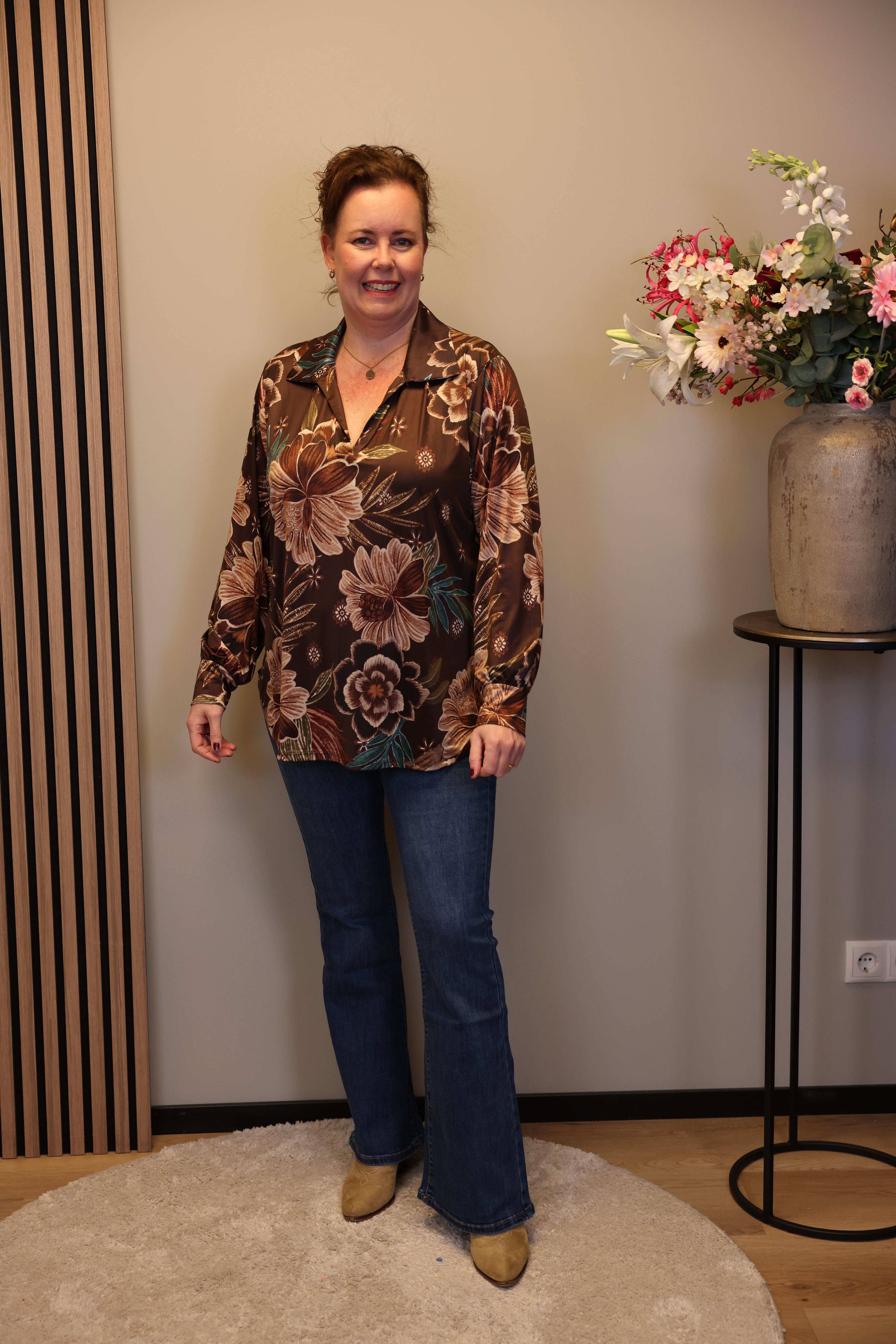 Eefke | Blouse bruin met kraagje 48 t/m 52