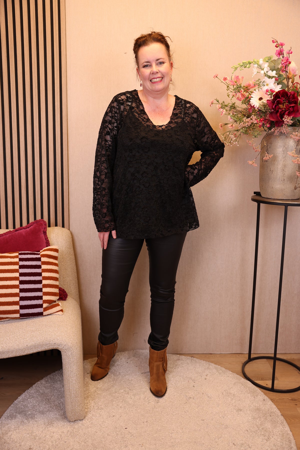 Nadine | Kanten top zwart 40 - 52