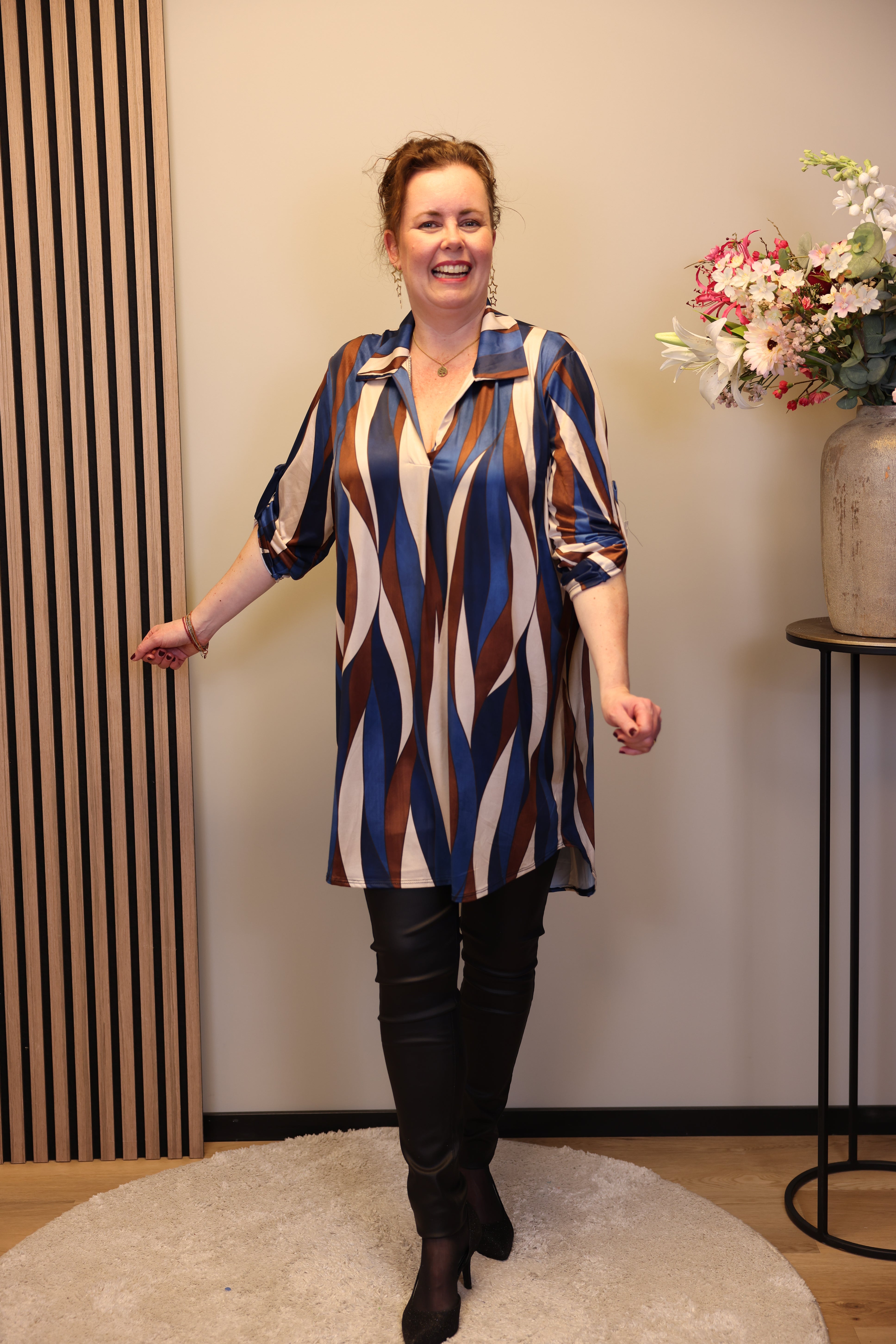 Lana | Blaue Bluse mit Kragen 38 bis 48