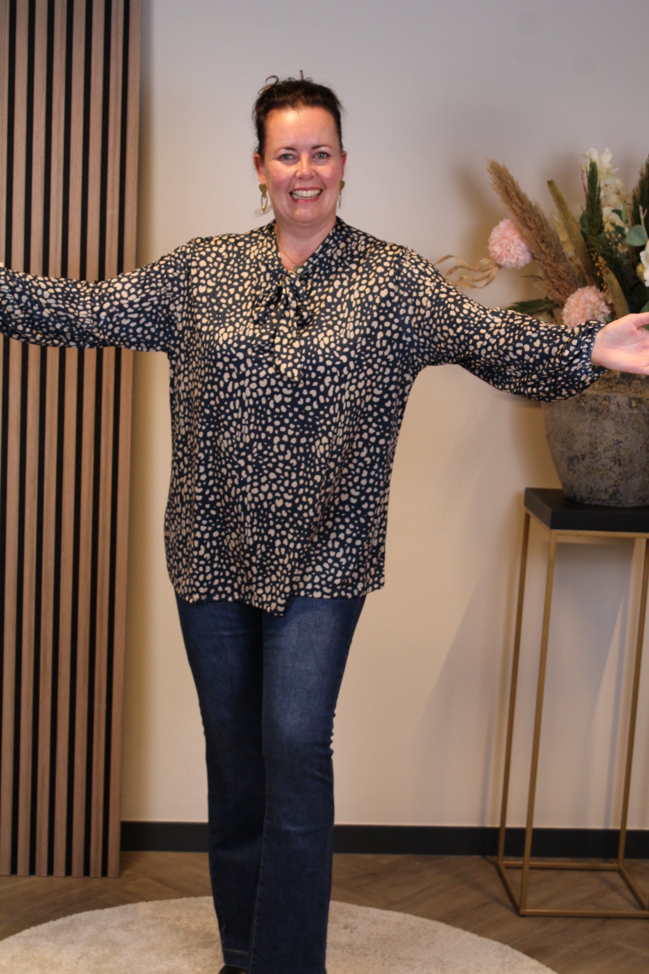Janneke | Blouse blauw lange mouw 52 t/m 58