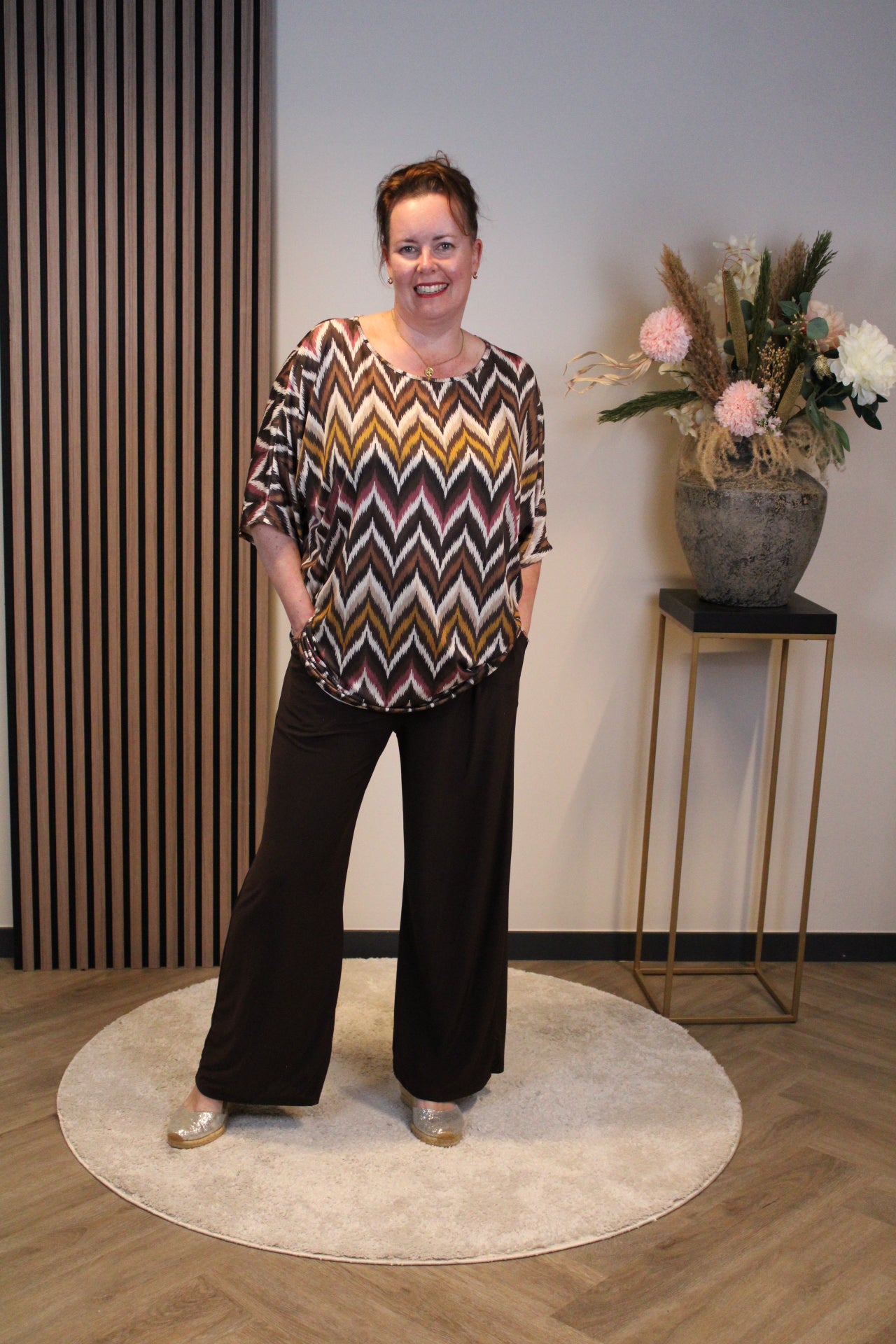 Ellen | Broek bruin met zakken 54 t/m 58