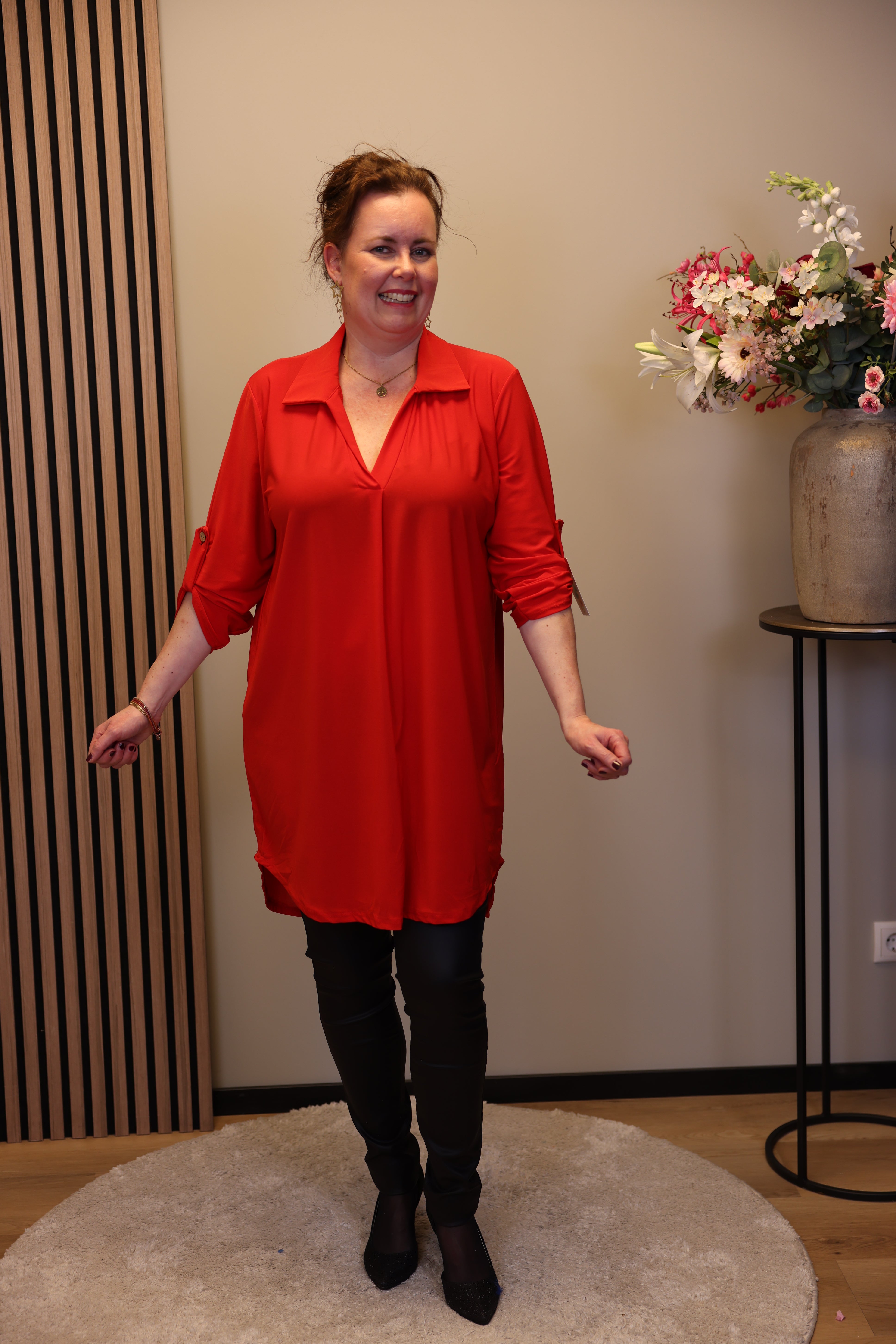 Marieke | Tuniek rood met kraagje 48 t/m 52