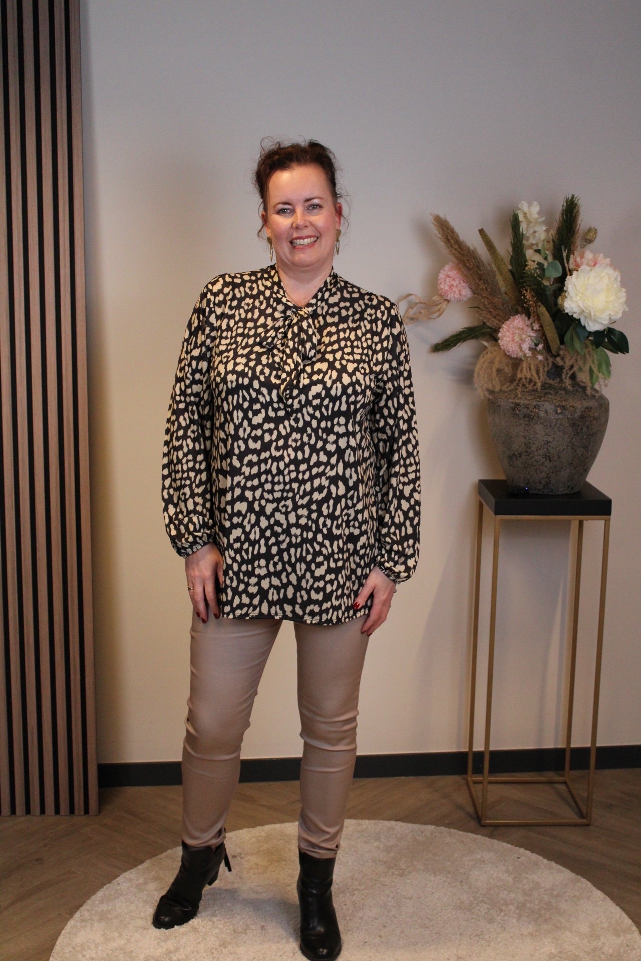 Daantje | Schwarze Langarmbluse 52 bis 58