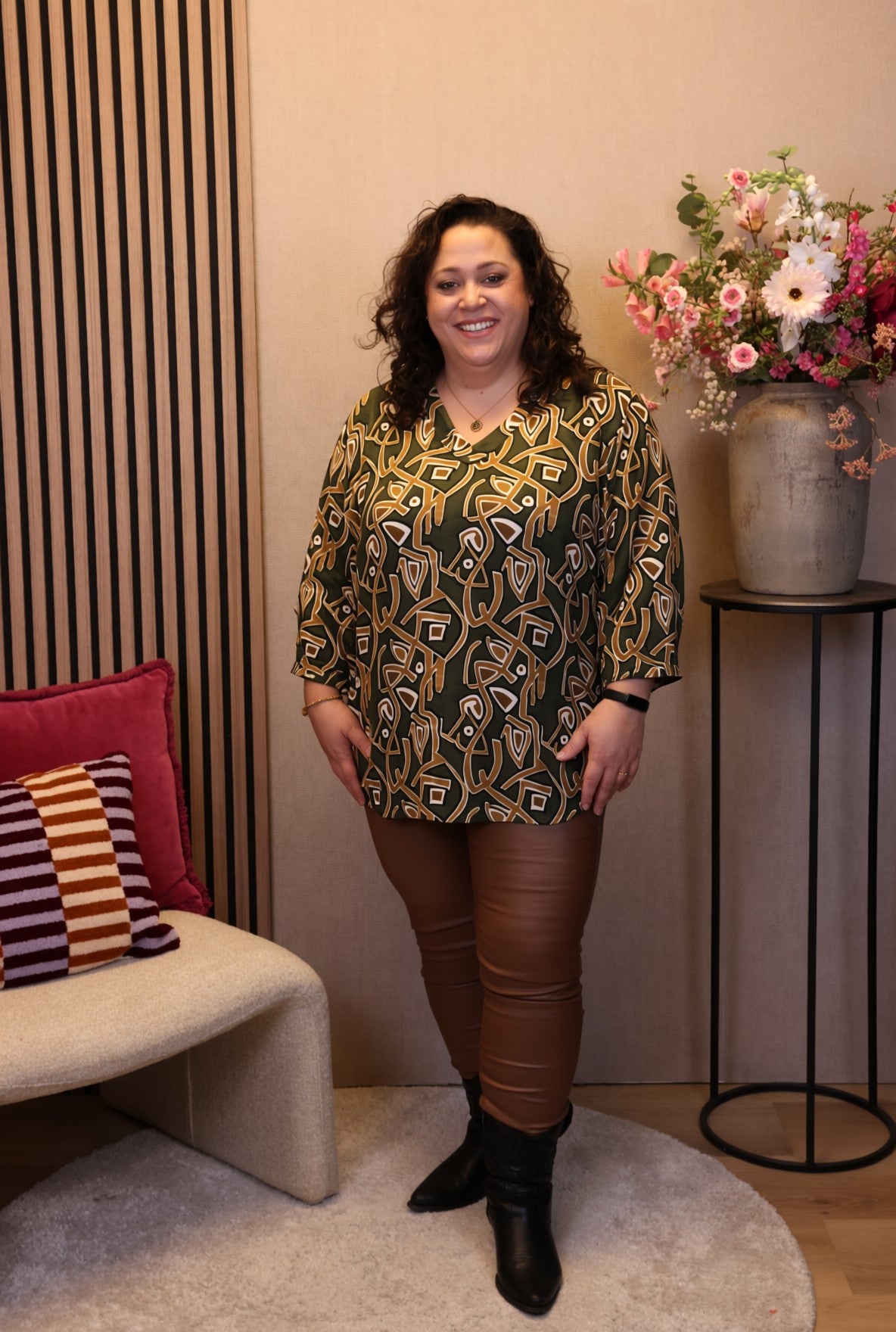 Dora | Bluse schwarz Langarm 52 bis 58