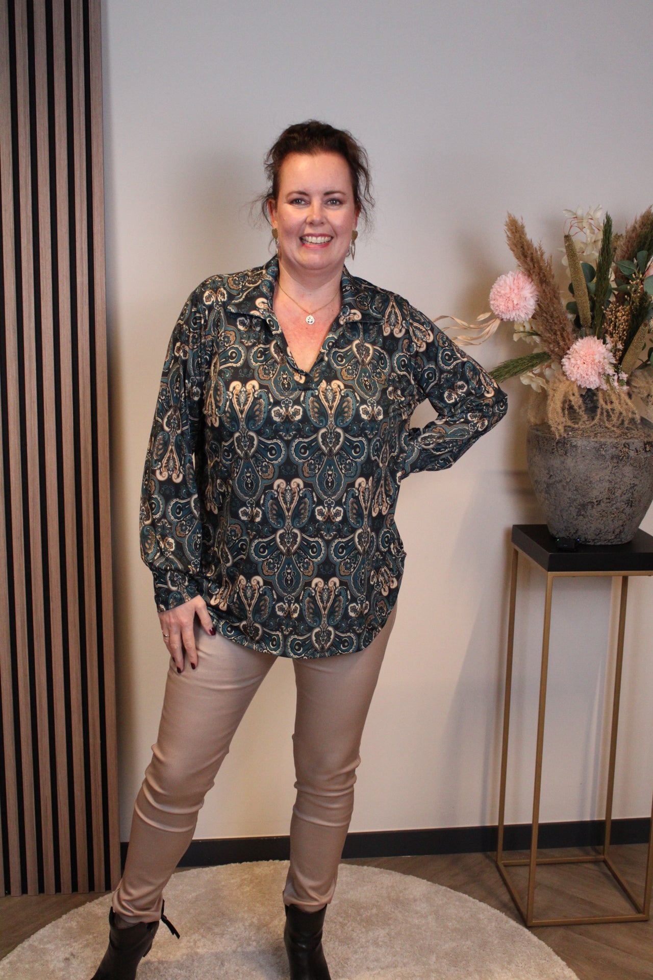 Mona | Grüne Bluse mit Kragen 38 bis 48