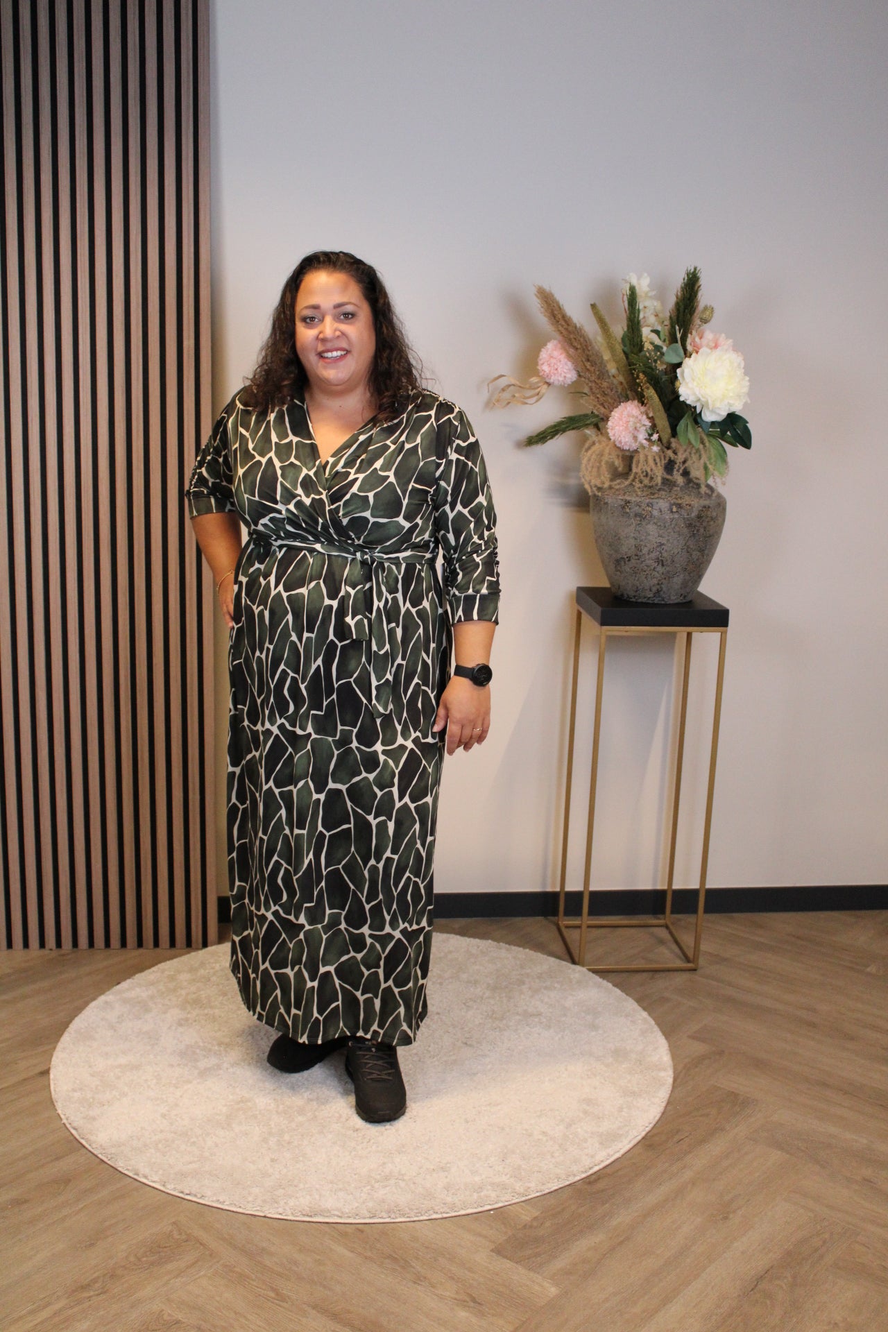 Leona | Grünes Kleid mit langen Ärmeln, Größe 46 bis 50