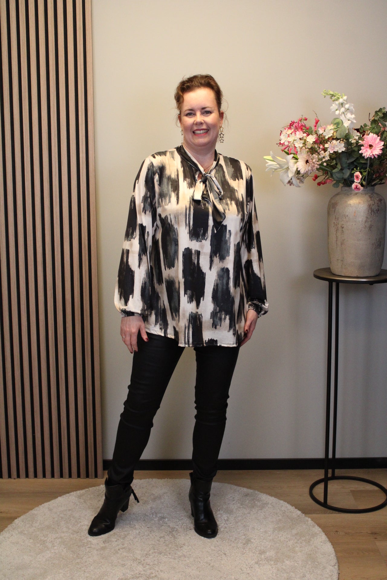 Dora | Bluse schwarz Langarm 52 bis 58
