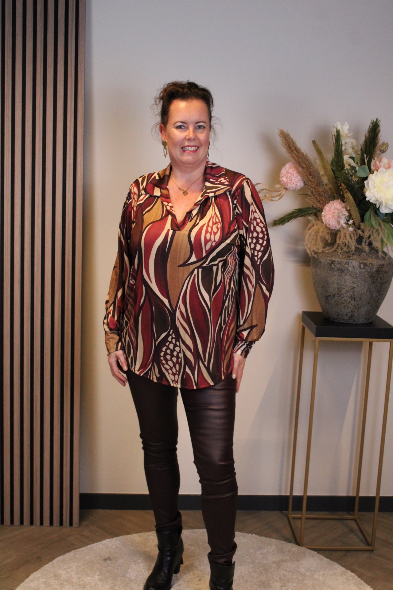 Mona | Blouse rood met kraagje 48 t/m 52