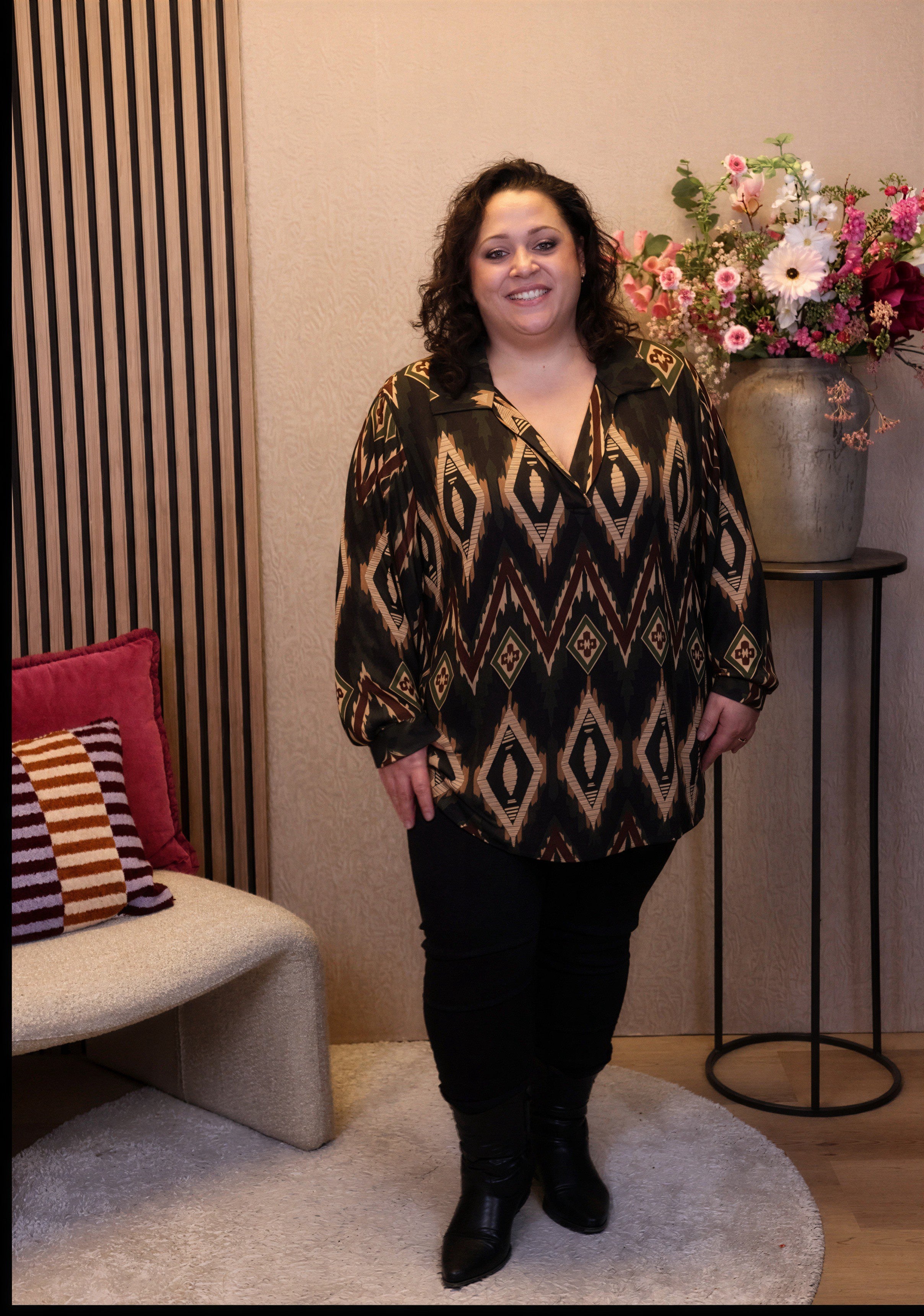 Dora | Bluse schwarz Langarm 52 bis 58