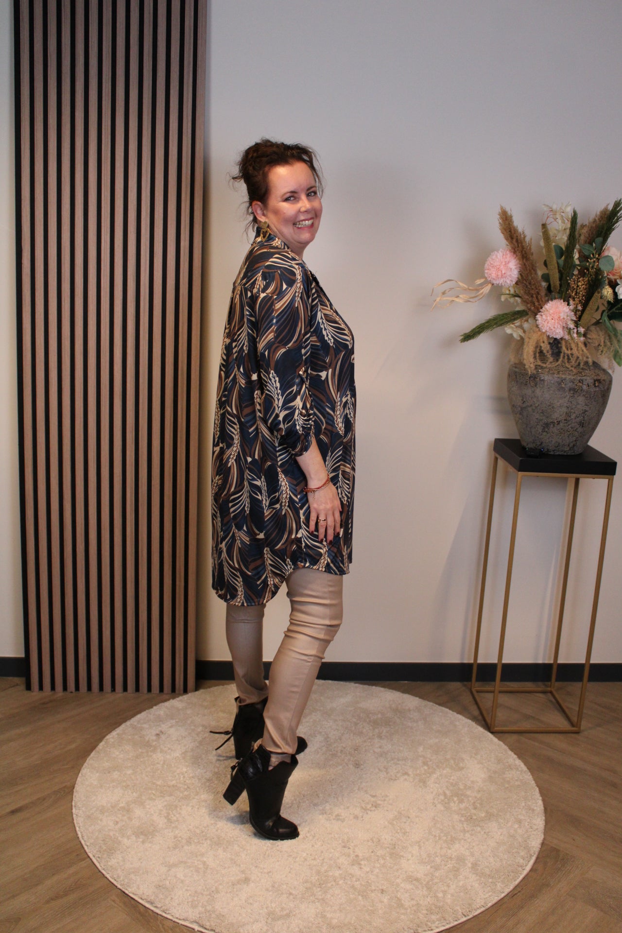 Lana | Blaue Bluse mit Kragen 38 bis 48