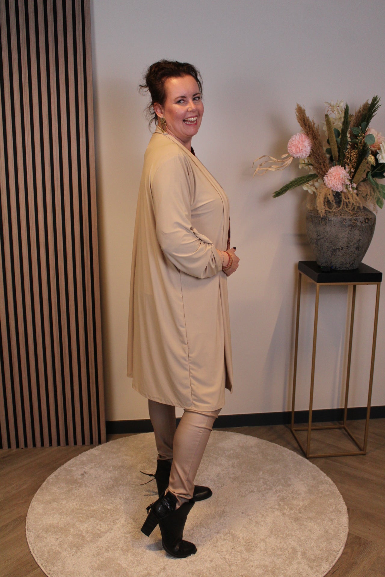 Evi | Dun vestje beige 48 t/m 52