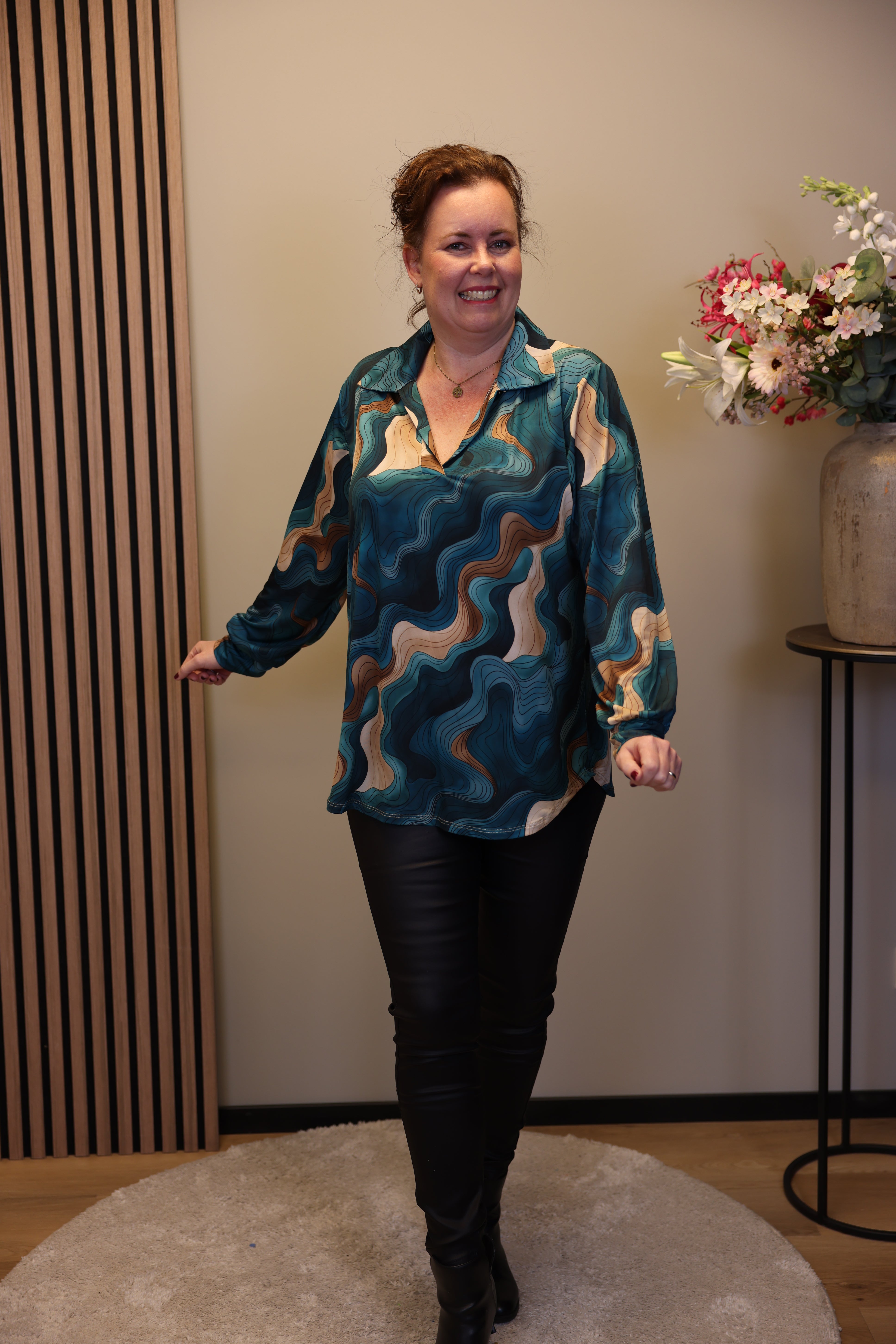 Verona | Bluse mit Kragen blau 48 bis 52