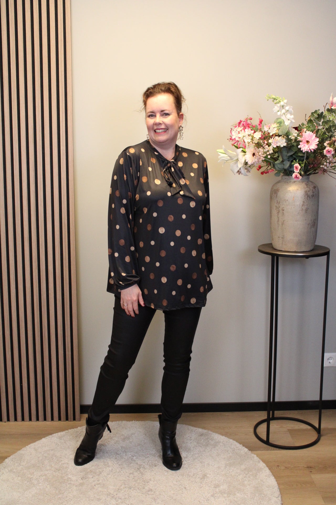 Daantje | Schwarze Langarmbluse 52 bis 58