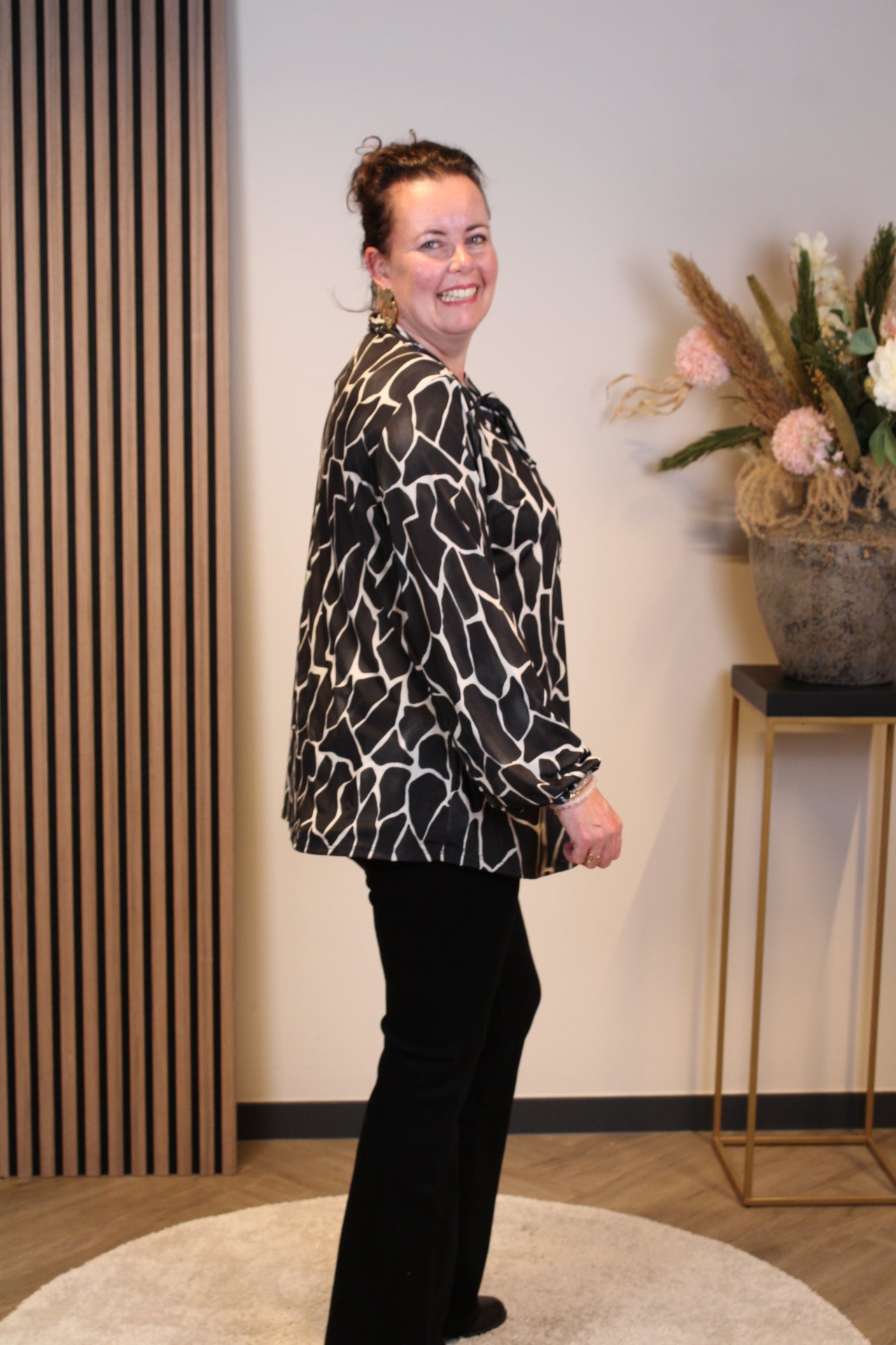 Hilda | Blouse zwart lange mouw 52 t/m 58