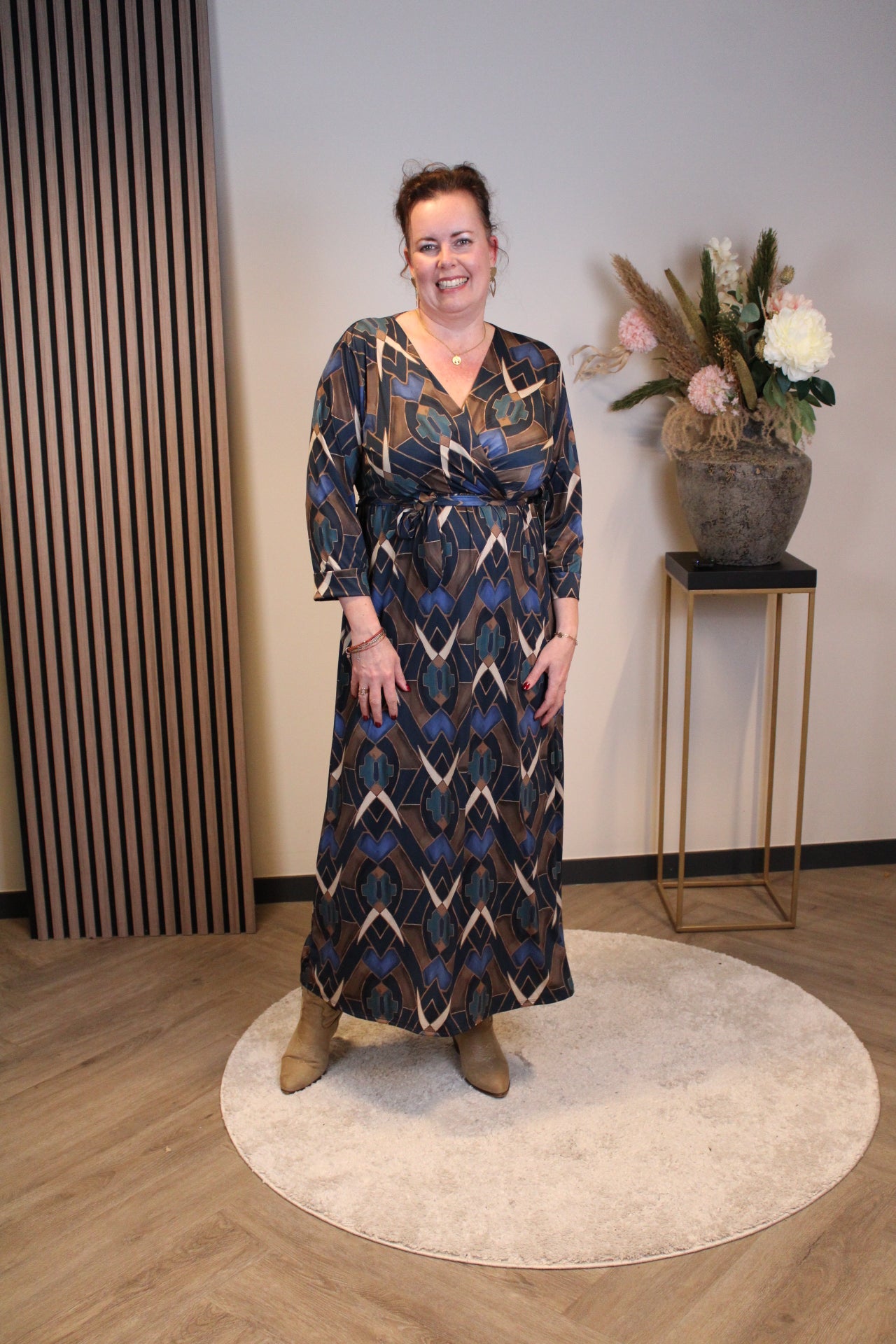 Marise | Braunes Kleid mit langen Ärmeln, Größe 38 bis 44