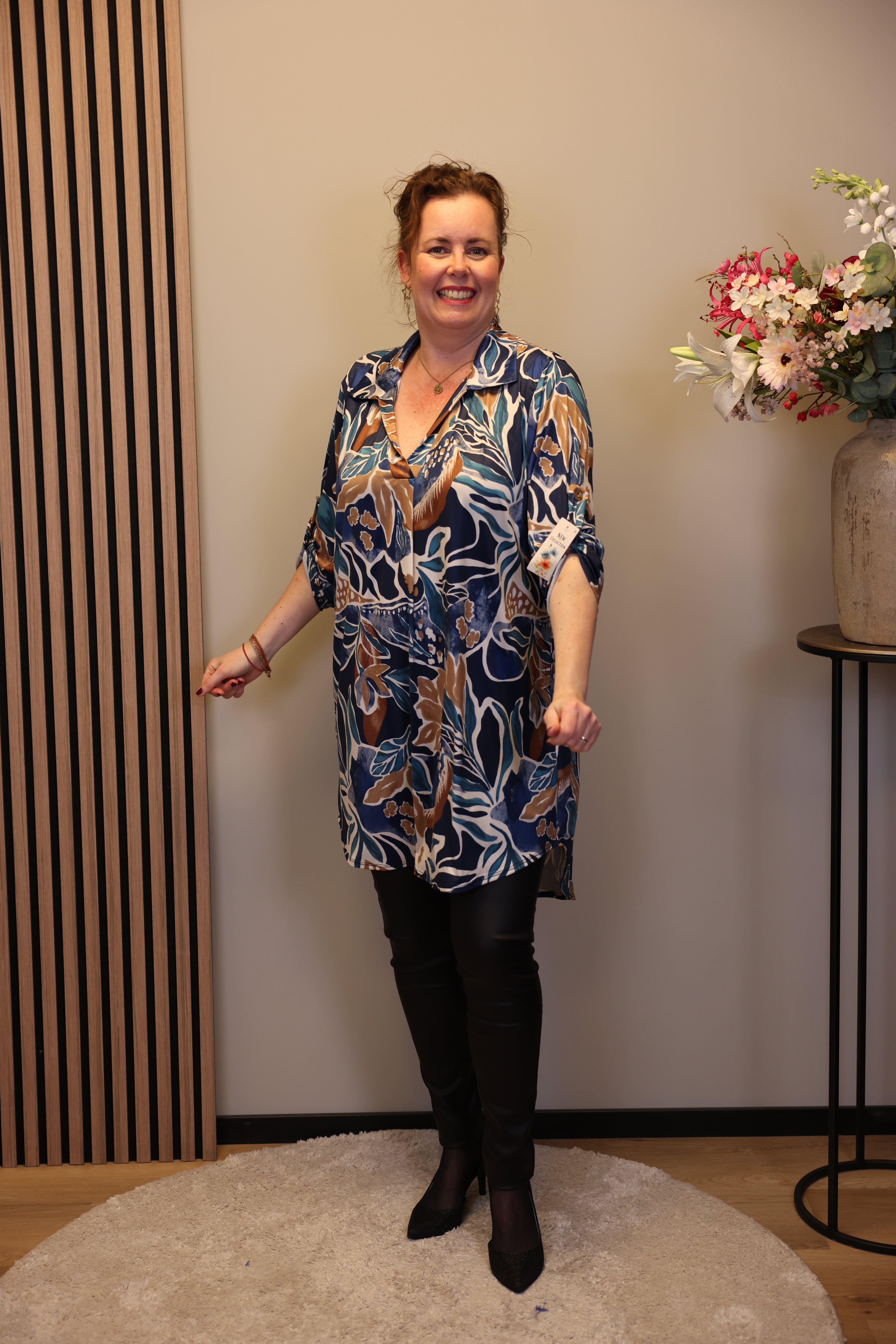 Isa | Tuniek blauw met kraagje 48 t/m 52