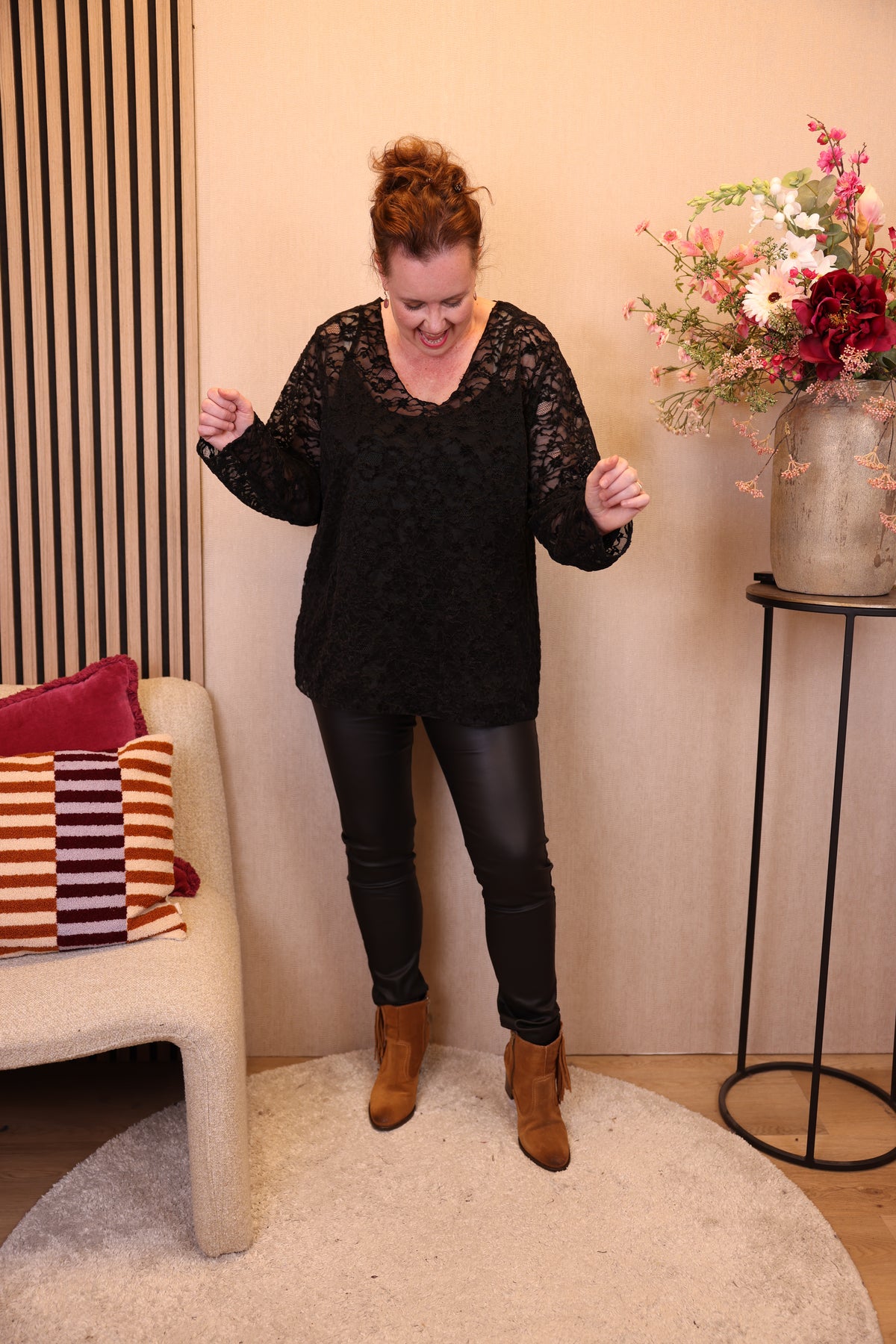 Nadine | Kanten top zwart 40 - 52