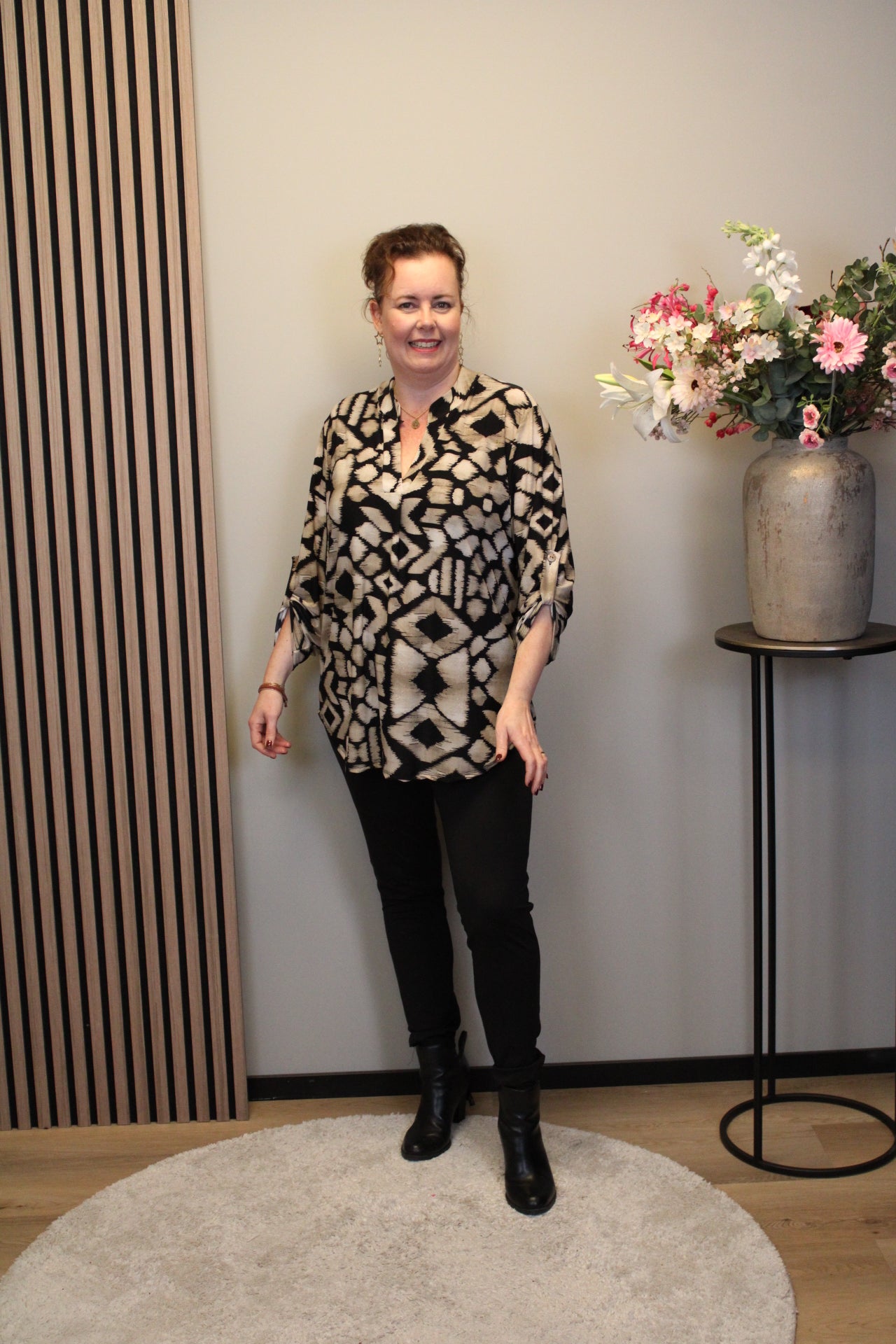 Dora | Bluse schwarz Langarm 52 bis 58