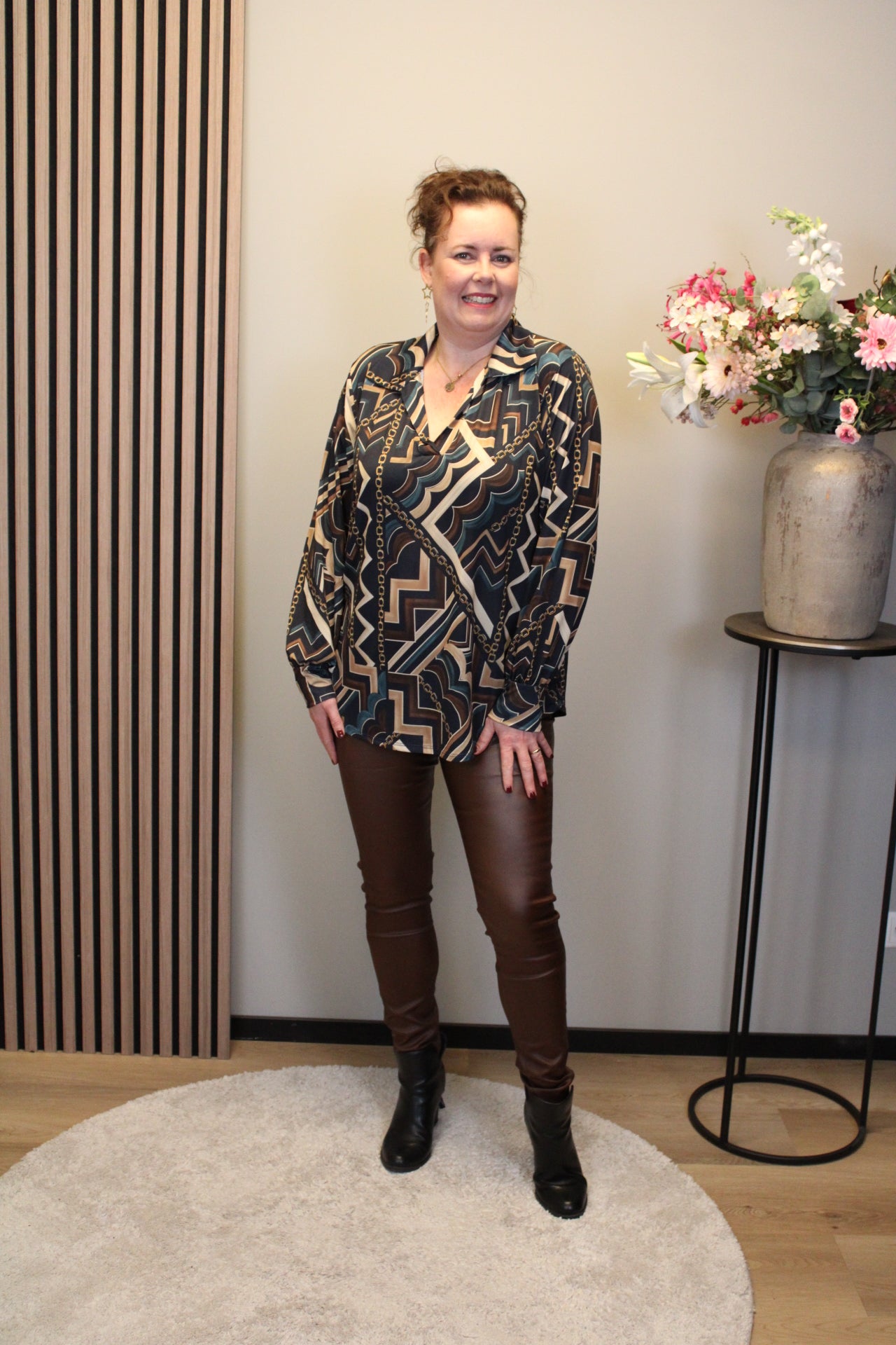 Mona | Grüne Bluse mit Kragen 38 bis 48