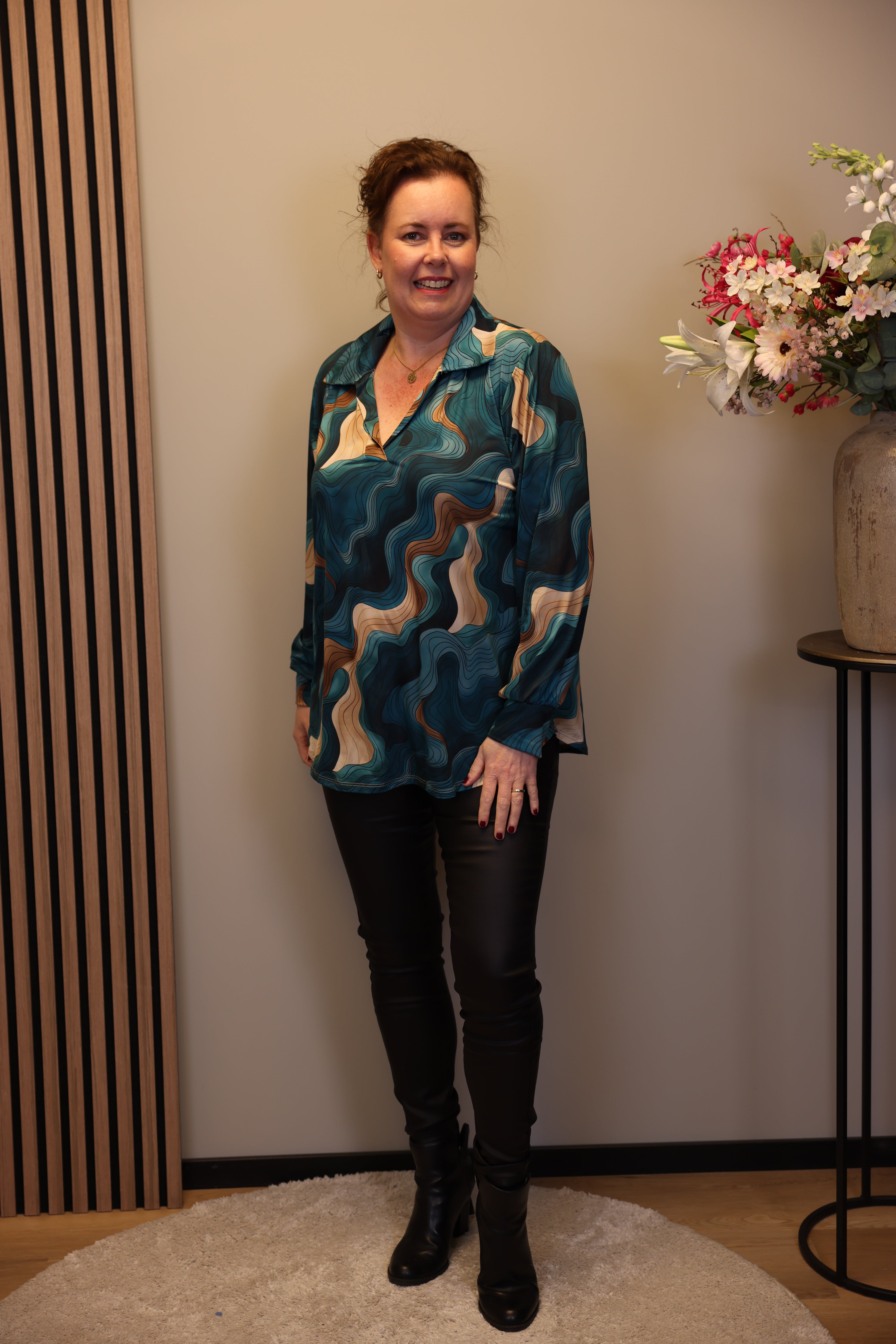 Verona | Bluse mit Kragen blau 48 bis 52