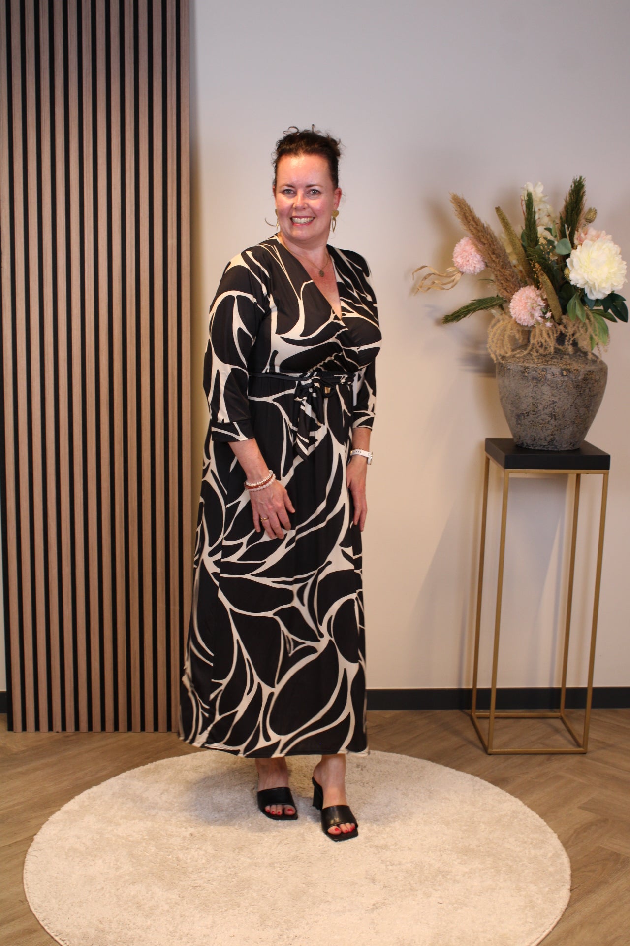 Thalina | Jurk zwart lange mouw 38 t/m 48