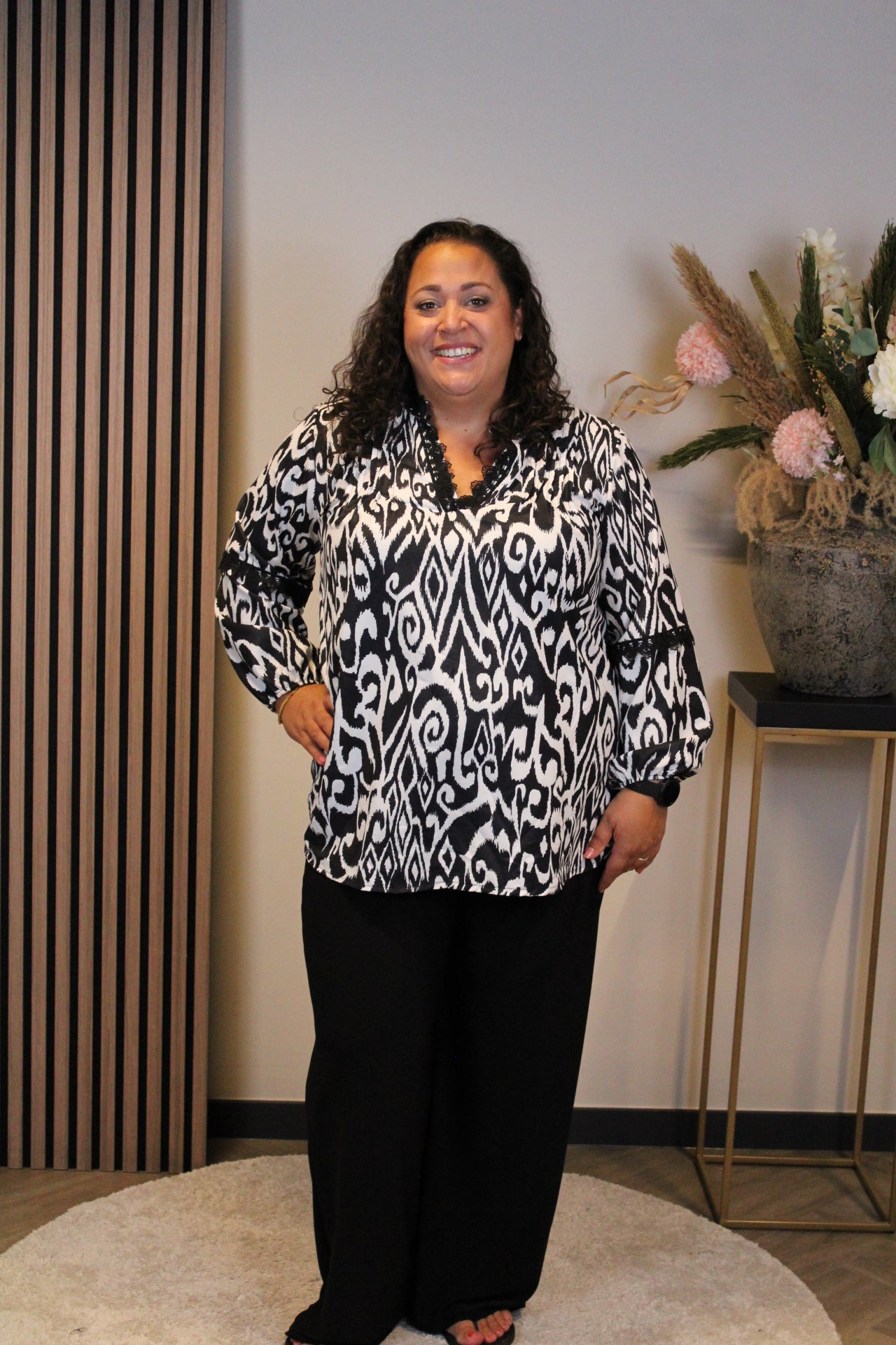Dora | Bluse schwarz Langarm 52 bis 58