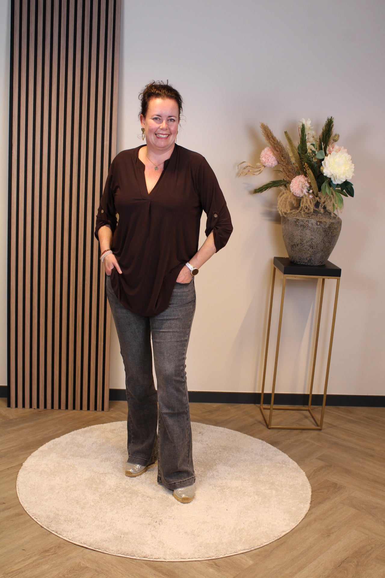 Mara | Blouse bruin lange mouw 52 t/m 58