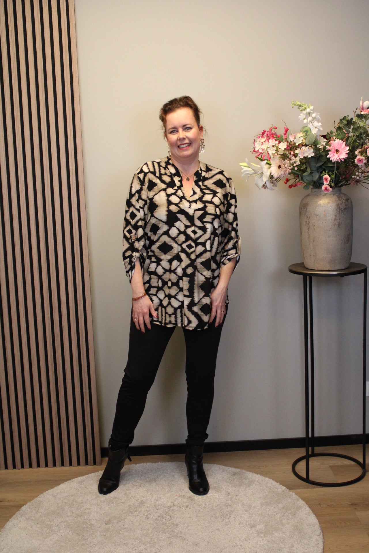 Dora | Bluse schwarz Langarm 52 bis 58