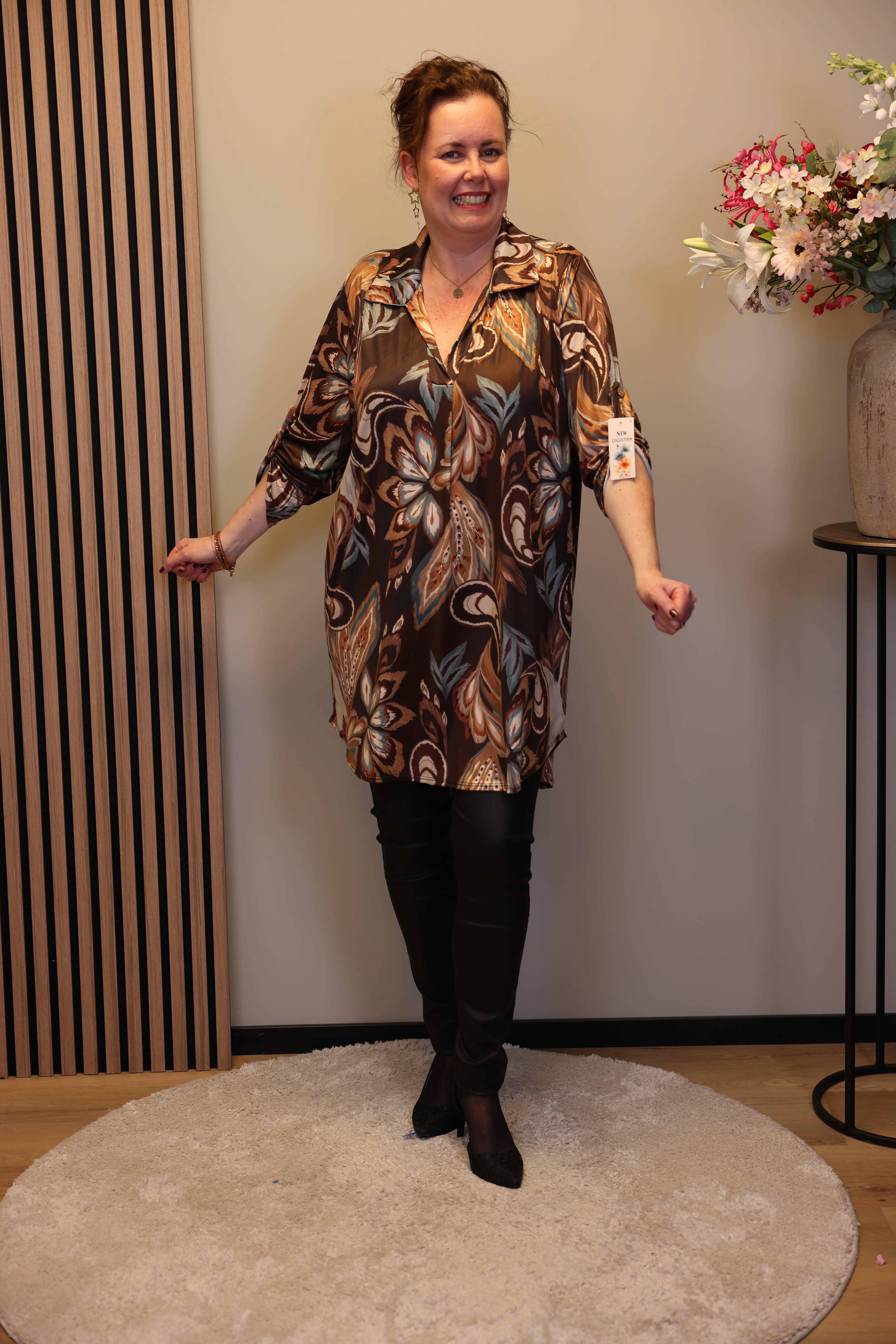 Floor | Tuniek bruin met kraagje 48 t/m 52