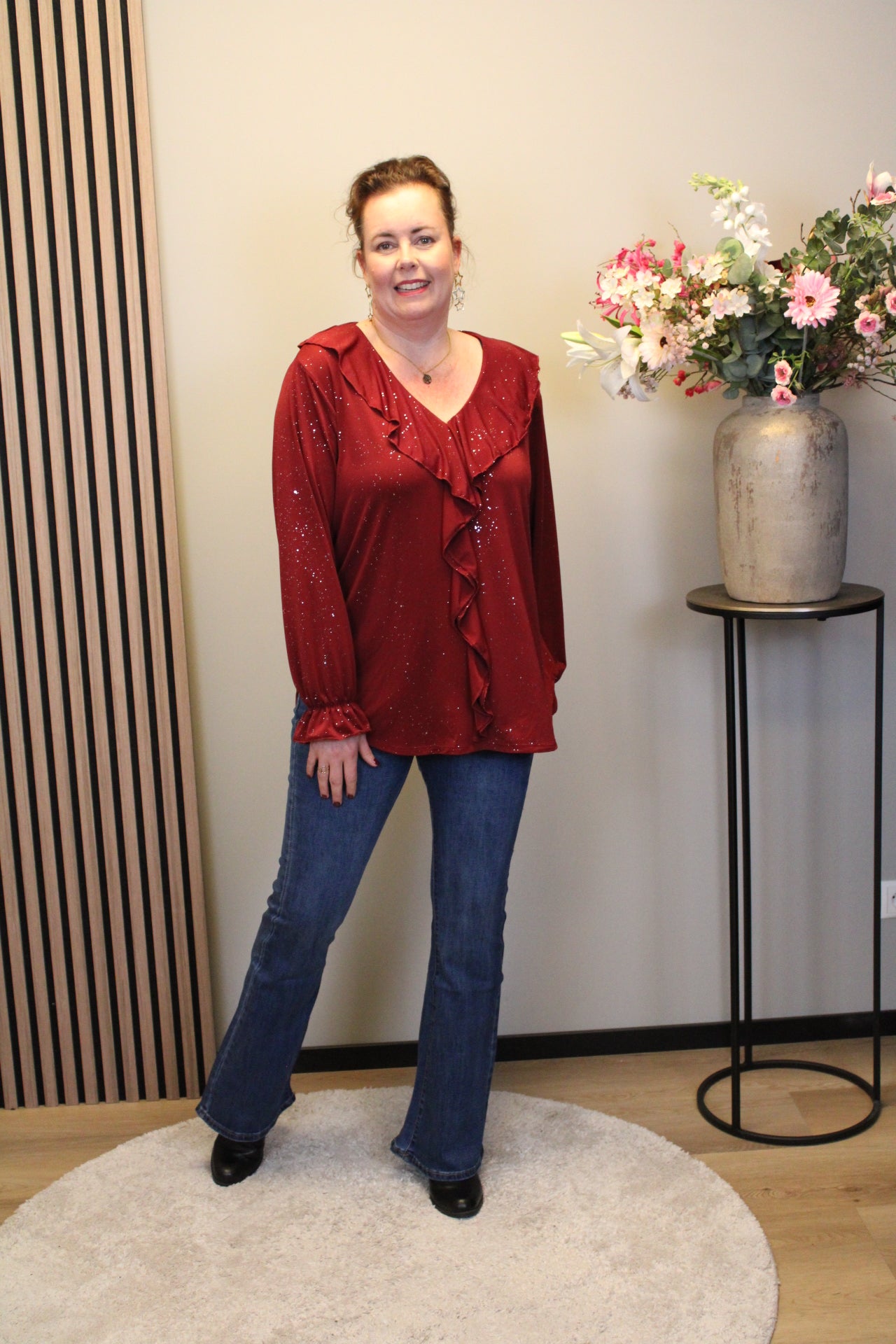 Sara | Schwarze Bluse mit Kragen 38 bis 48