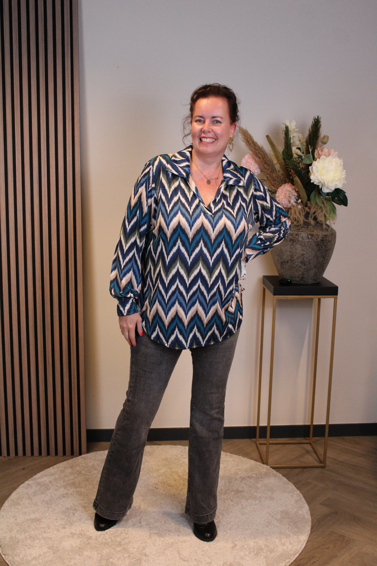 Sietske | Blaue Bluse mit Kragen 38 bis 48